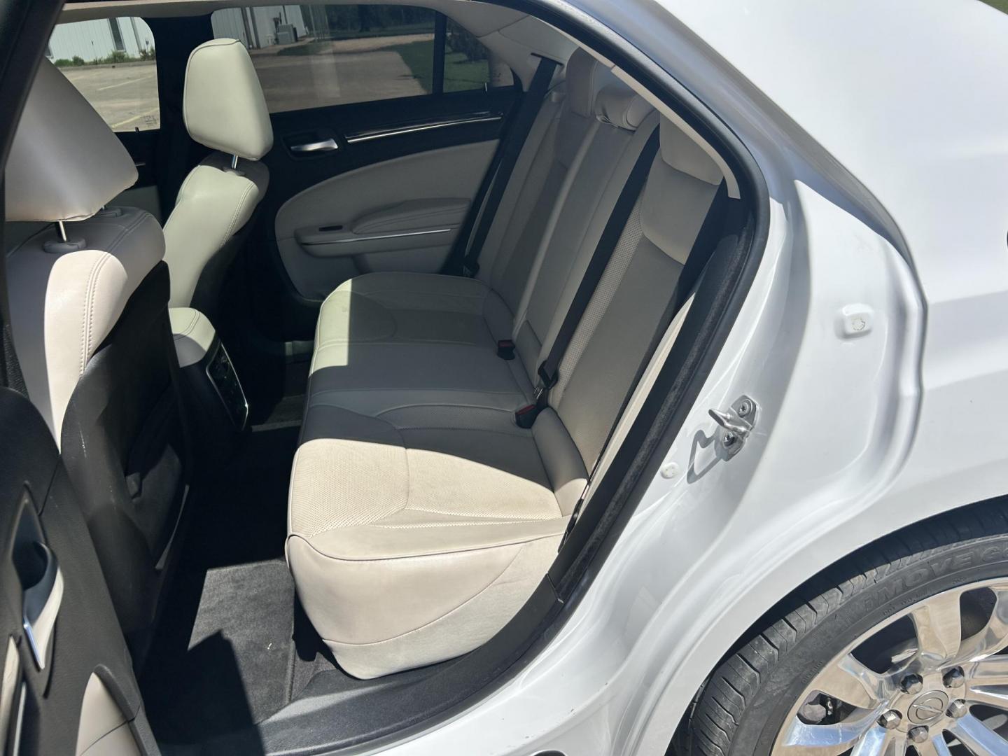 2017 White /BLACK Chrysler 300 C RWD (2C3CCAET3HH) with an 5.7L V8 OHV 16V engine, 8A transmission, located at 17760 Hwy 62, Morris, OK, 74445, (918) 733-4887, 35.609104, -95.877060 - 2017 CHRYSLER 300 5.7L V8 ENGINE RWD. FEATURING REMOTE START, KEYLESS ENTRY, POWER SEATS, POWER WINDOWS, POWER MIRRORS, LEATHER INTERIOR, HEATED AND COOLED FRONT SEATS, HEATED REAR SEATS, HEATED STEERING WHEEL, CRUISE CONTROL, TRACTION CONTROL, MULTI-FUNCTION STEERING WHEEL CONTROL, DUAL CLIMATE CO - Photo#16