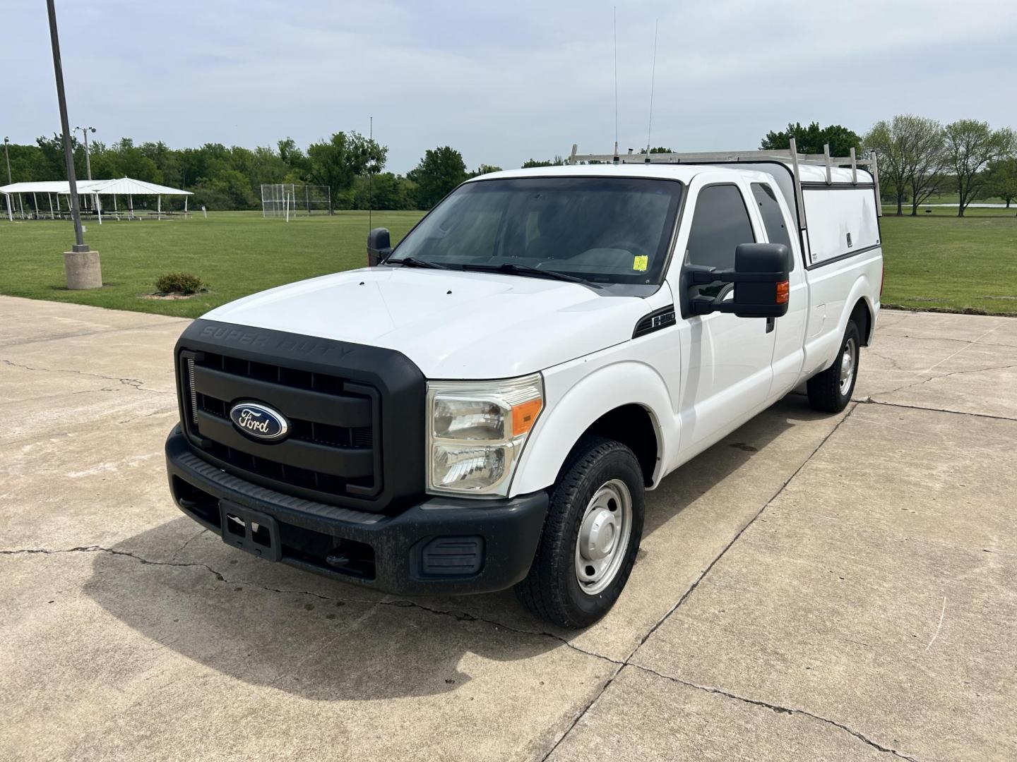 2012 White /Gray Ford F-250 SD SuperCab 2WD (1FT7X2A62CE) with an 6.2L V8 OHV 16V engine, 6-Speed Automatic transmission, located at 17760 Hwy 62, Morris, OK, 74445, (918) 733-4887, 35.609104, -95.877060 - 2012 FORD F250 SUPER DUTY RWD SERVICE CAMPER WITH A 6.2L V8 ENGINE. FEATURES KEYLESS ENTRY, MANUAL SEAT, CLOTH INTERIOR, POWER WINDOWS, POWER LOCKS, POWER MIRRORS, AM FM RADIO, CRUISE CONTROL, TRACTION CONTROL, SERVICE CAMPER WITH SHELVES AND BED SLIDE, AND TRAILER HITCH. FIRESTONE TIRES 246/70R17 A - Photo#1
