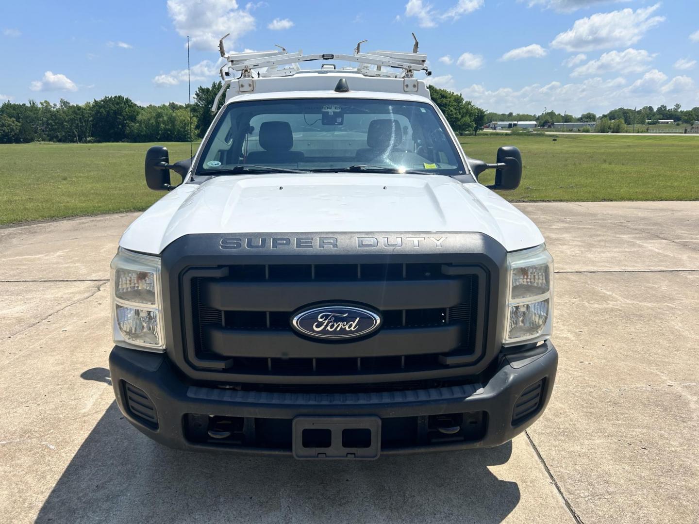 2013 White /Gray Ford F-350 SD 2WD (1FDRF3A62DE) with an 6.2L V8 OHV 16V engine, 6-Speed Automatic transmission, located at 17760 Hwy 62, Morris, OK, 74445, (918) 733-4887, 35.609104, -95.877060 - 2013 FORD F-350 6.2 V8 RWD DEDICATED CNG ONLY RUNS ON COMPRESSED NATURAL GAS AND DOES NOT RUN ON GASOLINE. FEATURES MANUAL SEATS, MANUAL LOCKS, MANUAL WINDOWS, MANUAL MIRRORS, AM/FM STEREO, VINYL SEATS, CRUISE CONTROL, TRACTION CONTROL, FACTORY-EQUIPT TRAILER BREAKS, POWER CONVERTER, GASOLINE CUMMI - Photo#1
