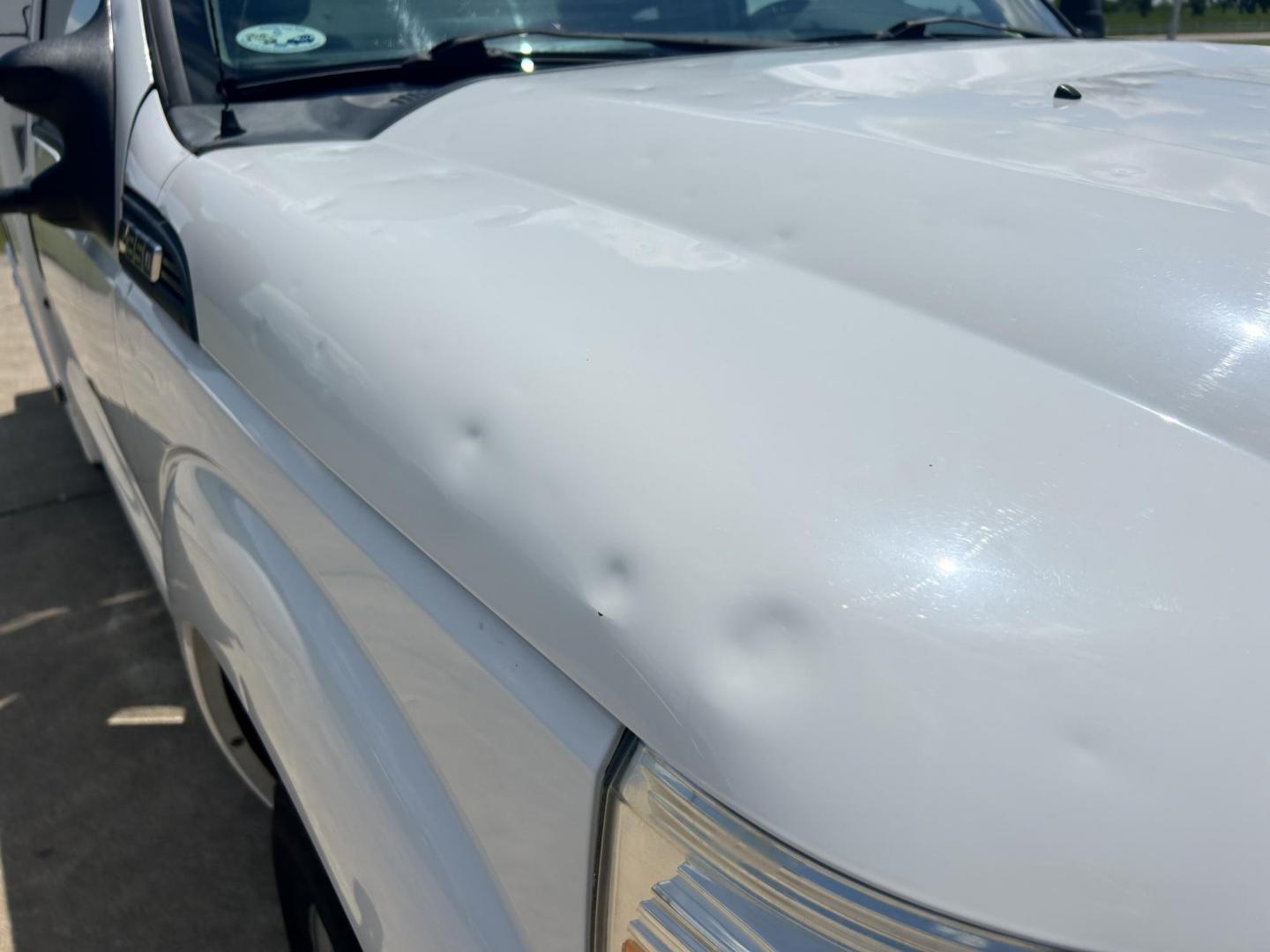 2013 White /Gray Ford F-350 SD 2WD (1FDRF3A62DE) with an 6.2L V8 OHV 16V engine, 6-Speed Automatic transmission, located at 17760 Hwy 62, Morris, OK, 74445, (918) 733-4887, 35.609104, -95.877060 - 2013 FORD F-350 6.2 V8 RWD DEDICATED CNG ONLY RUNS ON COMPRESSED NATURAL GAS AND DOES NOT RUN ON GASOLINE. FEATURES MANUAL SEATS, MANUAL LOCKS, MANUAL WINDOWS, MANUAL MIRRORS, AM/FM STEREO, VINYL SEATS, CRUISE CONTROL, TRACTION CONTROL, FACTORY-EQUIPT TRAILER BREAKS, POWER CONVERTER, GASOLINE CUMMI - Photo#34