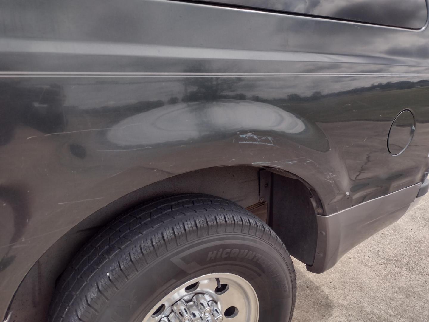 2001 DARK GREEN /TAN Ford Excursion XLT 2WD (1FMNU40S21E) with an 6.8L V10 SOHC 20V engine, 4-Speed Automatic Overdrive transmission, located at 17760 Hwy 62, Morris, OK, 74445, (918) 733-4887, 35.609104, -95.877060 - 2001 FORD EXCURSION XLT 2WD HAS THE 6.8L V10 ENGINE. FEATURES POWER DRIVER SEAT, MANUAL PASSENGER SEAT, POWER LOCKS, POWER WINDOWS, POWER MIRRORS, LEATHER INTERIOR, TOUCH SCREEN AM/FM RADIO, BLUETOOTH RADIO, AUXILLARY PORT, USB PORT, CRUISE CONTROL, 2ND AND 3RD ROW SEATING, REAR AC CONTROL, AND TRAI - Photo#34