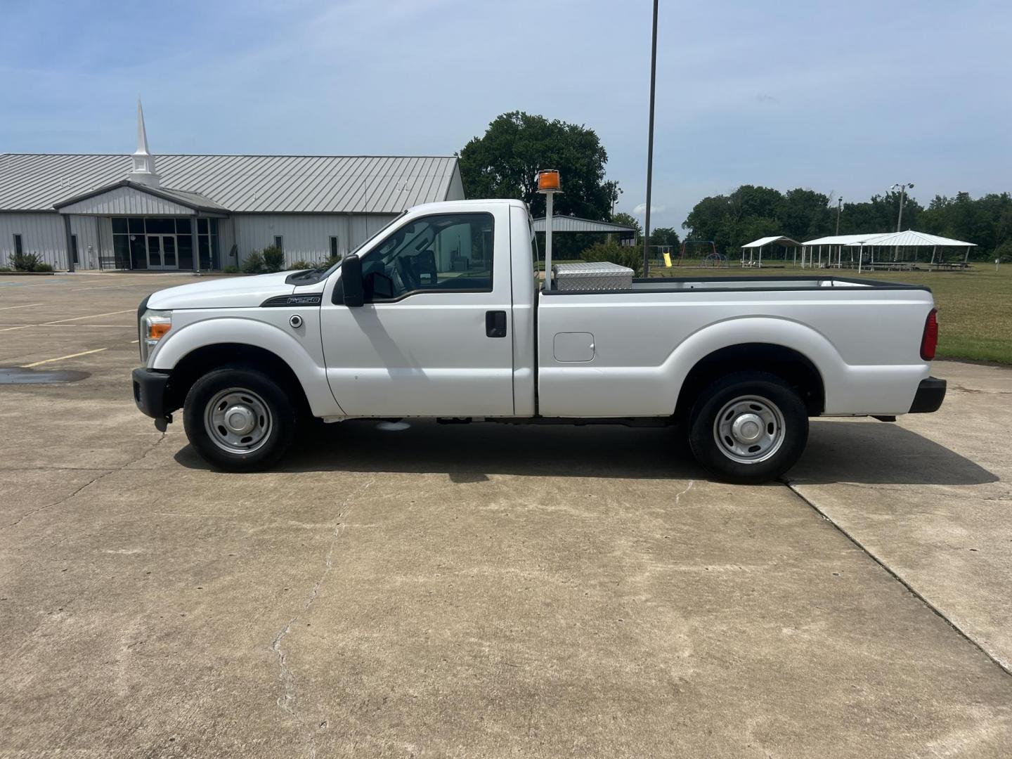 2013 White /Gray Ford F-250 SD 2WD (1FTBF2A69DE) with an 6.2L V8 OHV 16V engine, 6-Speed Automatic transmission, located at 17760 Hwy 62, Morris, OK, 74445, (918) 733-4887, 35.609104, -95.877060 - 2013 F250 SUPER DUTY IS A DEDICATED CNG. THIS TRUCK HAS A 6.2L V8 ENGINE, FEATURES MANUAL SEAT, MANUAL WINDOWS, MANUAL LOCKS, MANUAL MIRRORS, AM FM RADIO, FACTORY TRAILER BREAKS, TRACTION CONTROL, TOOL BOX AND TRAILER HITCH. CLEAN TITLE, 30,356 MILES, 245/75R17 TIRES. THIS SHOULD QUALIFY FOR A TAX C - Photo#7