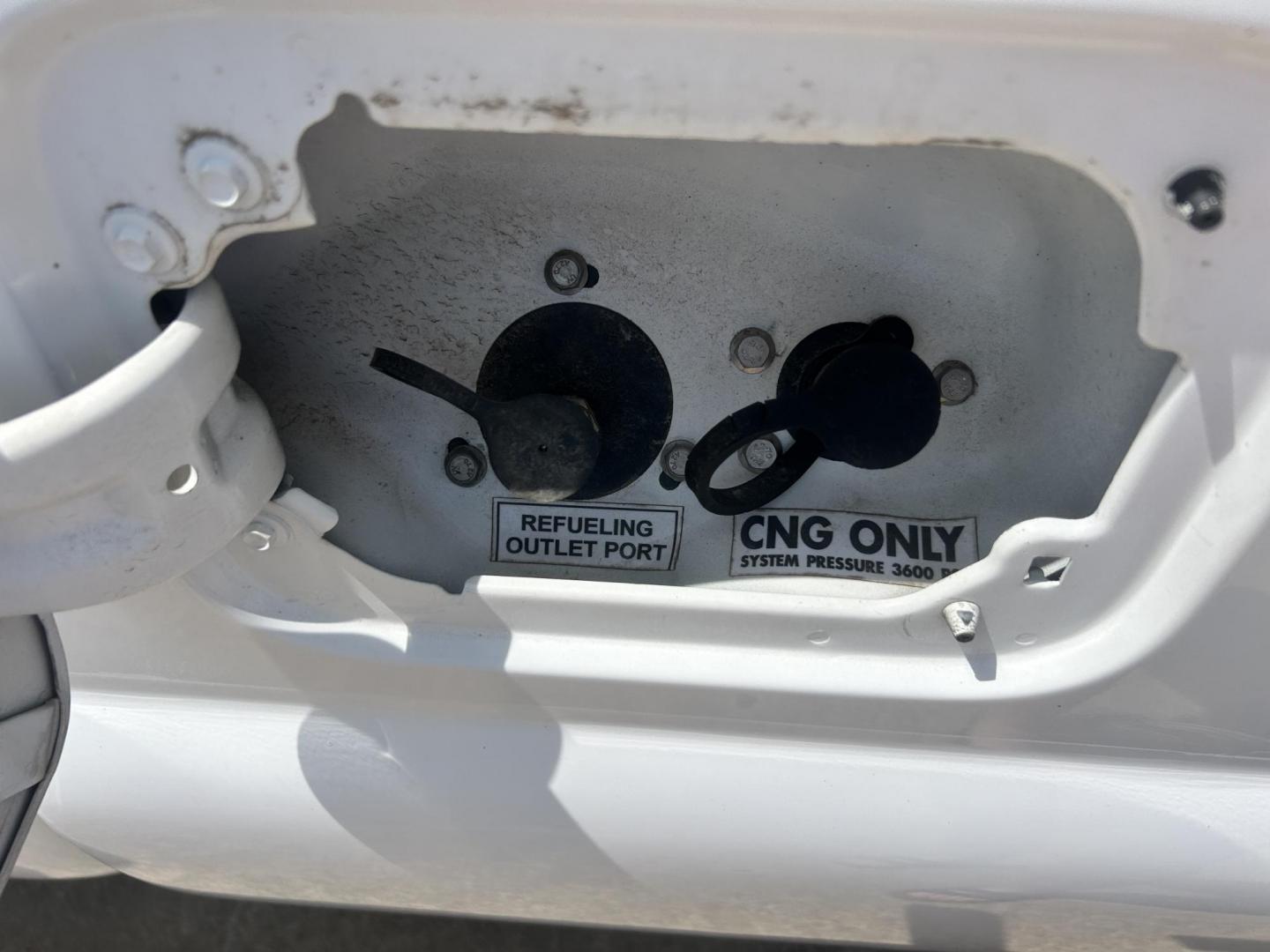 2013 White /Gray Ford F-250 SD 2WD (1FTBF2A69DE) with an 6.2L V8 OHV 16V engine, 6-Speed Automatic transmission, located at 17760 Hwy 62, Morris, OK, 74445, (918) 733-4887, 35.609104, -95.877060 - 2013 F250 SUPER DUTY IS A DEDICATED CNG. THIS TRUCK HAS A 6.2L V8 ENGINE, FEATURES MANUAL SEAT, MANUAL WINDOWS, MANUAL LOCKS, MANUAL MIRRORS, AM FM RADIO, FACTORY TRAILER BREAKS, TRACTION CONTROL, TOOL BOX AND TRAILER HITCH. CLEAN TITLE, 30,356 MILES, 245/75R17 TIRES. THIS SHOULD QUALIFY FOR A TAX C - Photo#14