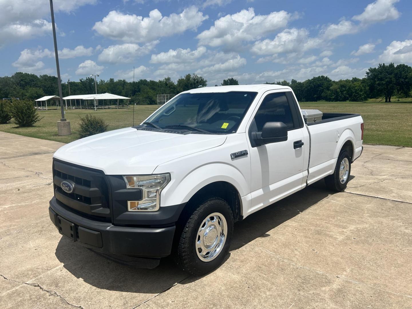 2016 White /Gray Ford F-150 XL 6.5-ft. Bed 2WD (1FTMF1CF9GK) with an 5.0L V8 engine, 6A transmission, located at 17760 Hwy 62, Morris, OK, 74445, (918) 733-4887, 35.609104, -95.877060 - 2016 FORD F150 XL 6.5FT BED 2WD WITH THE 5.0 V8 ENGINE. FEATURES A REMOTE KEYLESS ENTRY, POWER LOCKS, POWER WINDOWS, POWER MIRRORS, MANUEL SEATS, CLOTH SEATS, BACKUP CAMERA, AM/FM RADIO, CD PLAYER, AUXILIARY PORT, TRACTION CONTROL, BEDLINER, AND JOBOX TOOL BOX. 245/70R17 TIRES AND ONLY 86,390 MILES - Photo#0