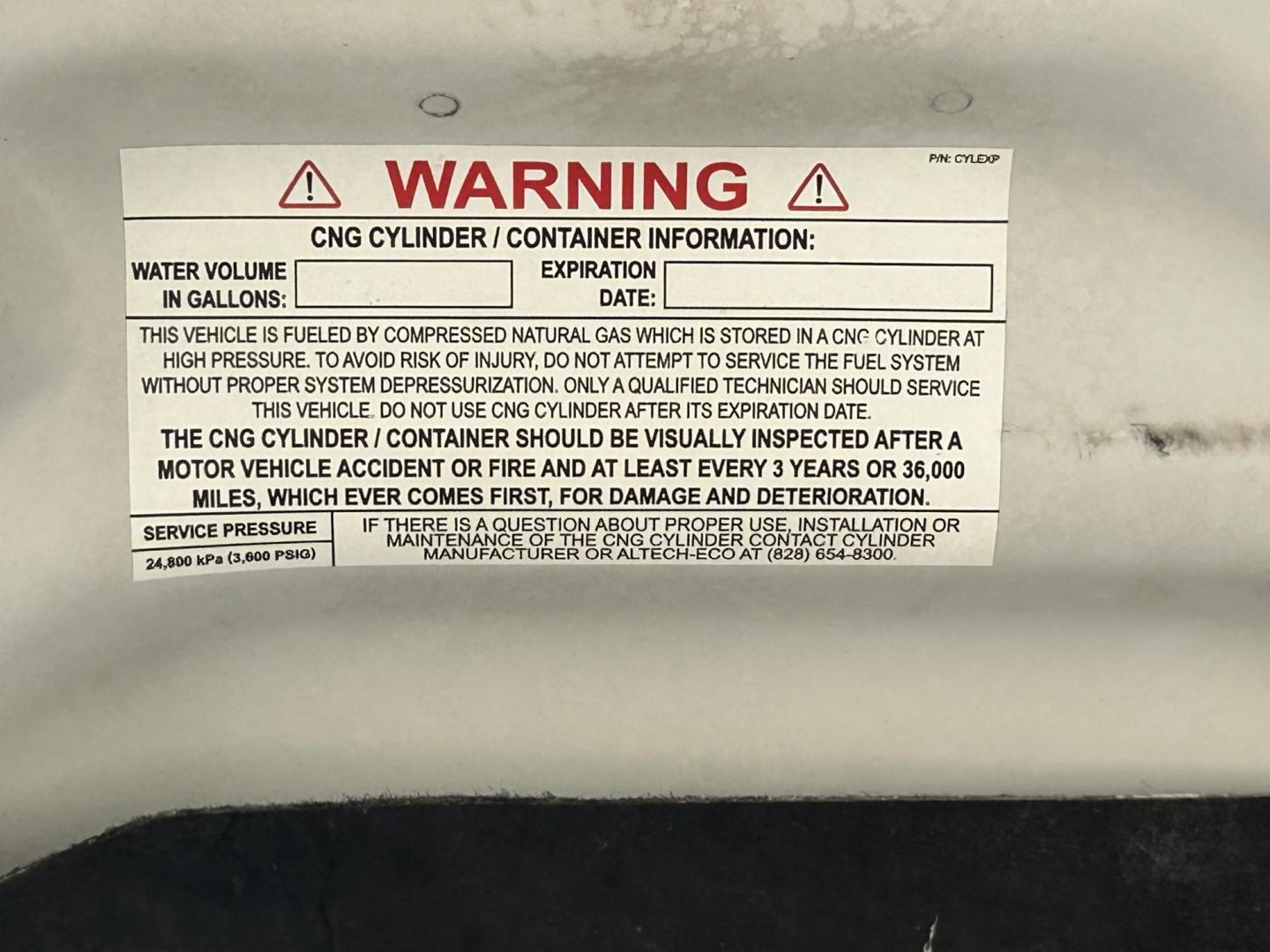 2014 White /Gray Ford F-150 (1FTEX1EM6EK) with an 3.7L V6 DOHC 24V engine, 6-Speed Automatic transmission, located at 17760 Hwy 62, Morris, OK, 74445, (918) 733-4887, 35.609104, -95.877060 - 2014 FORD F-150 XL EXTENDED CAB. 4WD 3.7L V6 BI-FUEL SYSTEM RUNS ON CNG OR GASOLINE. FEATURES KEYLESS REMOTE ENTRY, POWER LOCKS, POWER WINDOWS, AM/FM STEREO, SIRIUS XM STEREO, CD PLAYER, AUXILLARY PORT, CRUISE CONTROL, TRACTION CONTROL, MULTI-FUNCTIONING STEERING WHEEL CONTROLS, TRAILER HITCH, AND - Photo#26