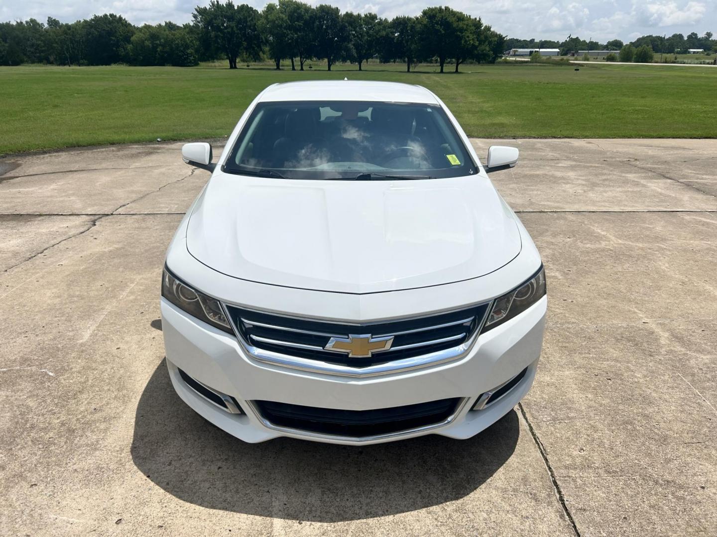 2016 White /Gray Chevrolet Impala CNG 3LT (2G1125SN9G9) with an 3.6L V6 DOHC 24V CNG engine, 6A transmission, located at 17760 Hwy 62, Morris, OK, 74445, (918) 733-4887, 35.609104, -95.877060 - 2016 CHEVY IMPALA HAS THE 3.6 V6 ENGINE AND IS FWD. THE IMPALA IS A BI-FUEL CAR THAT RUNS ON BOTH CNG (COMPRESSED NATUAL GAS) OR GASOLINE. THIS CAR FEATURES KEYLESS REMOTE START, KEYLESS REMOTE ENTRY, POWER LOCKS, POWER WINDOWS, POWER SEATS, POWER MIRRORS, AM/FM STEREO, CLOTH SEATS, DUAL CLIMATE CON - Photo#1