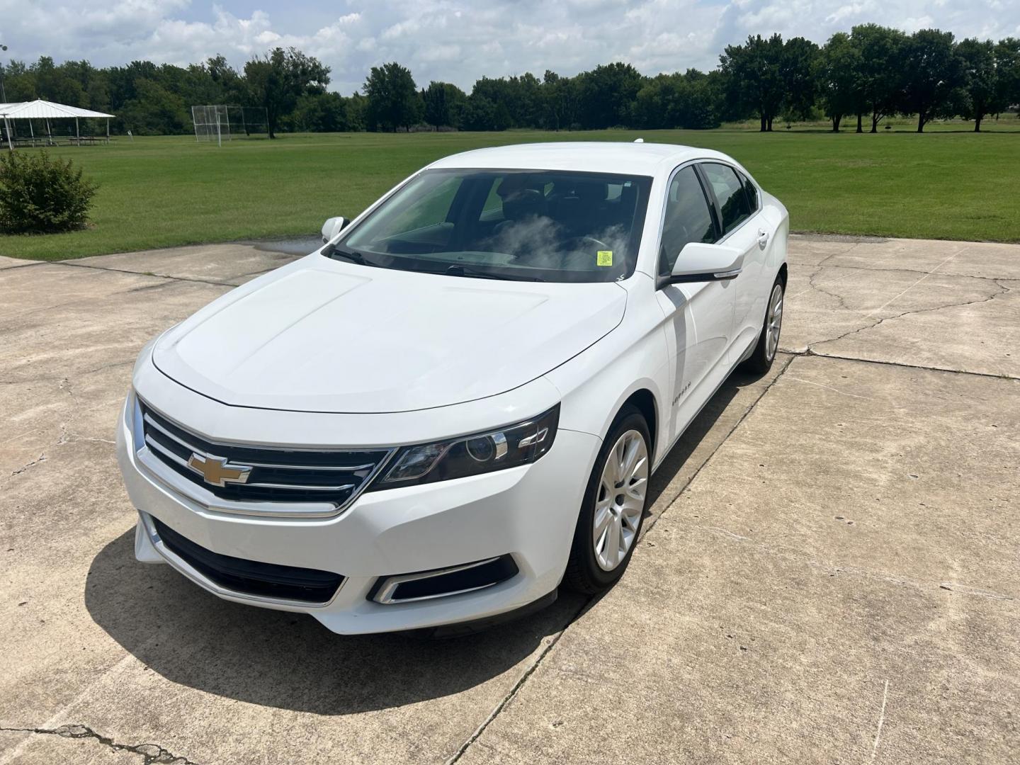 2016 White /Gray Chevrolet Impala CNG 3LT (2G1125SN9G9) with an 3.6L V6 DOHC 24V CNG engine, 6A transmission, located at 17760 Hwy 62, Morris, OK, 74445, (918) 733-4887, 35.609104, -95.877060 - 2016 CHEVY IMPALA HAS THE 3.6 V6 ENGINE AND IS FWD. THE IMPALA IS A BI-FUEL CAR THAT RUNS ON BOTH CNG (COMPRESSED NATUAL GAS) OR GASOLINE. THIS CAR FEATURES KEYLESS REMOTE START, KEYLESS REMOTE ENTRY, POWER LOCKS, POWER WINDOWS, POWER SEATS, POWER MIRRORS, AM/FM STEREO, CLOTH SEATS, DUAL CLIMATE CON - Photo#0