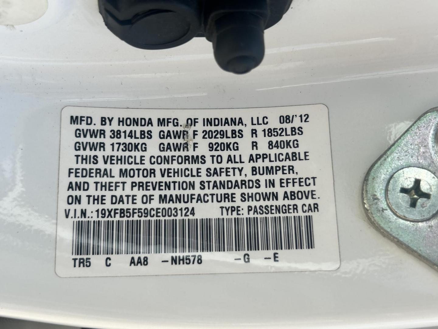 2012 WHITE /Gray Honda Civic CNG Sedan 5-Speed AT (19XFB5F59CE) with an 1.8L L4 SOHC 16V CNG engine, 5-Speed Automatic transmission, located at 17760 Hwy 62, Morris, OK, 74445, (918) 733-4887, 35.609104, -95.877060 - 2012 HONDA CIVIC DEDICATED CNG HAS A 1.8L 4 CYLINDER ENGINE AND IS FWD. HAS KEYLESS REMOTE ENTRY, MANUAL SEATS, POWER LOCKS, POWER MIRRORS, POWER WINDOWS. HAS AM/FM RADIO, CD PLAYER, BLUETOOTH HANDS-FREE CALLING, AUX PORT, USB PORT, CRUISE CONTROL, AND TRACTION CONTROL. 41,890 MILES. 195/65R15 TIRES - Photo#27