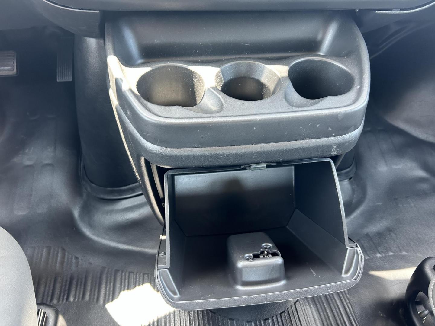 2016 Silver /Gray GMC Savana Cargo (1GTZ7GFBXG1) with an 6.0L V8 OHV 16V CNG engine, 6A transmission, located at 17760 Hwy 62, Morris, OK, 74445, (918) 733-4887, 35.609104, -95.877060 - 2016 GMC SAVANA CARGO VAN RWD WITH THE 6.0L V8 ENGINE DEDICATED CNG ONLY RUNS ON COMPRESSED NATURAL GAS. IT FEATURES KEYLESS REMOTE START, POWER LOCKS, POWER WINDOWS, POWER MIRRORS, CLOTH INTERIOR, MANUAL SEATS, CRUISE CONTROL, TRACTION CONTROL, HAUL MODE, AM/FM RADIO, USB PORT, AUXILARY PORT, SLI - Photo#14