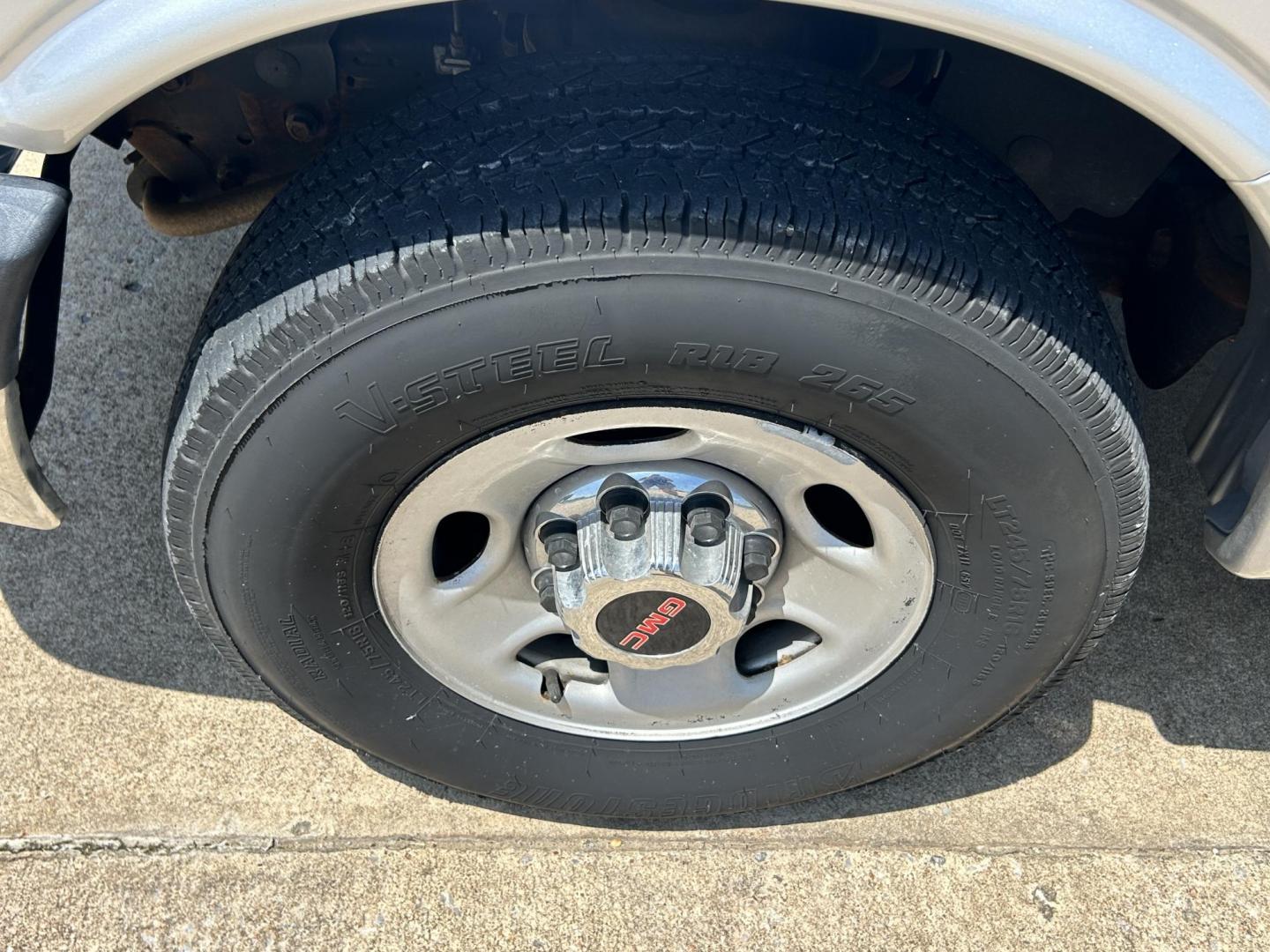 2016 Silver /Gray GMC Savana Cargo (1GTZ7GFBXG1) with an 6.0L V8 OHV 16V CNG engine, 6A transmission, located at 17760 Hwy 62, Morris, OK, 74445, (918) 733-4887, 35.609104, -95.877060 - 2016 GMC SAVANA CARGO VAN RWD WITH THE 6.0L V8 ENGINE DEDICATED CNG ONLY RUNS ON COMPRESSED NATURAL GAS. IT FEATURES KEYLESS REMOTE START, POWER LOCKS, POWER WINDOWS, POWER MIRRORS, CLOTH INTERIOR, MANUAL SEATS, CRUISE CONTROL, TRACTION CONTROL, HAUL MODE, AM/FM RADIO, USB PORT, AUXILARY PORT, SLI - Photo#26