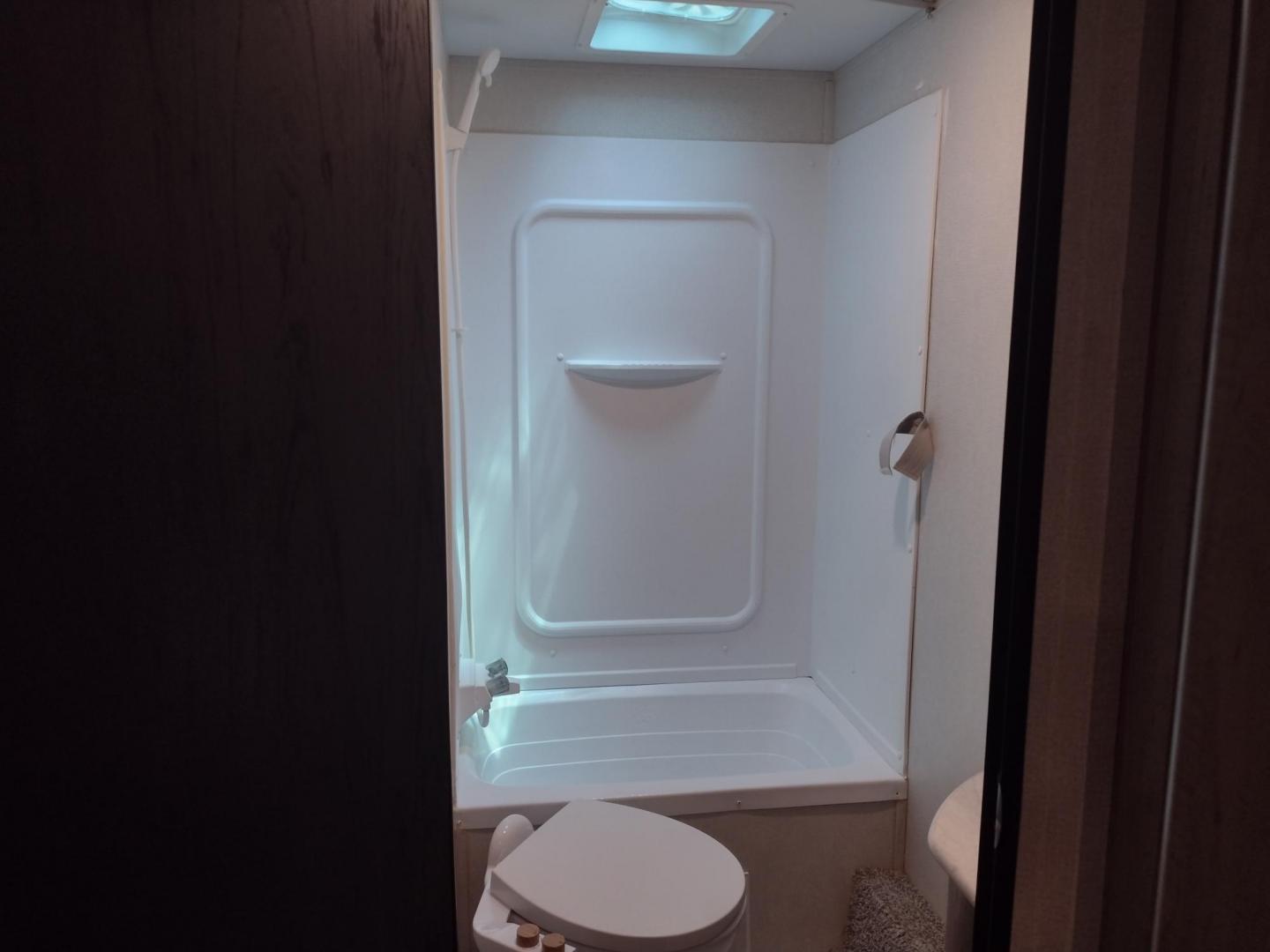 2020 WHITE /Gray Keystone HIDEOUT 262LHS 262LHS (4YDT26225L7) , located at 17760 Hwy 62, Morris, OK, 74445, 35.609104, -95.877060 - CHECK OUT THIS 2020 KEYSTONE HIDEOUT 262LHS 29FT OVERALL WITH 12FT POWER AWNING. IN THE FRONT OF THE CAMPER IS THE QUEEN SIZE BED WITH STORAGE UNDER THE BED, OVERHEAD SHELF, 2 WARDROBE CLOSETS, AND LAUNDRY CHUTE. IN THE LIVING AND KITCHEN AREA IS A VINYL SOFA THAT FOLDS DOWN FOR ADDITIONAL SLEEPING, - Photo#33
