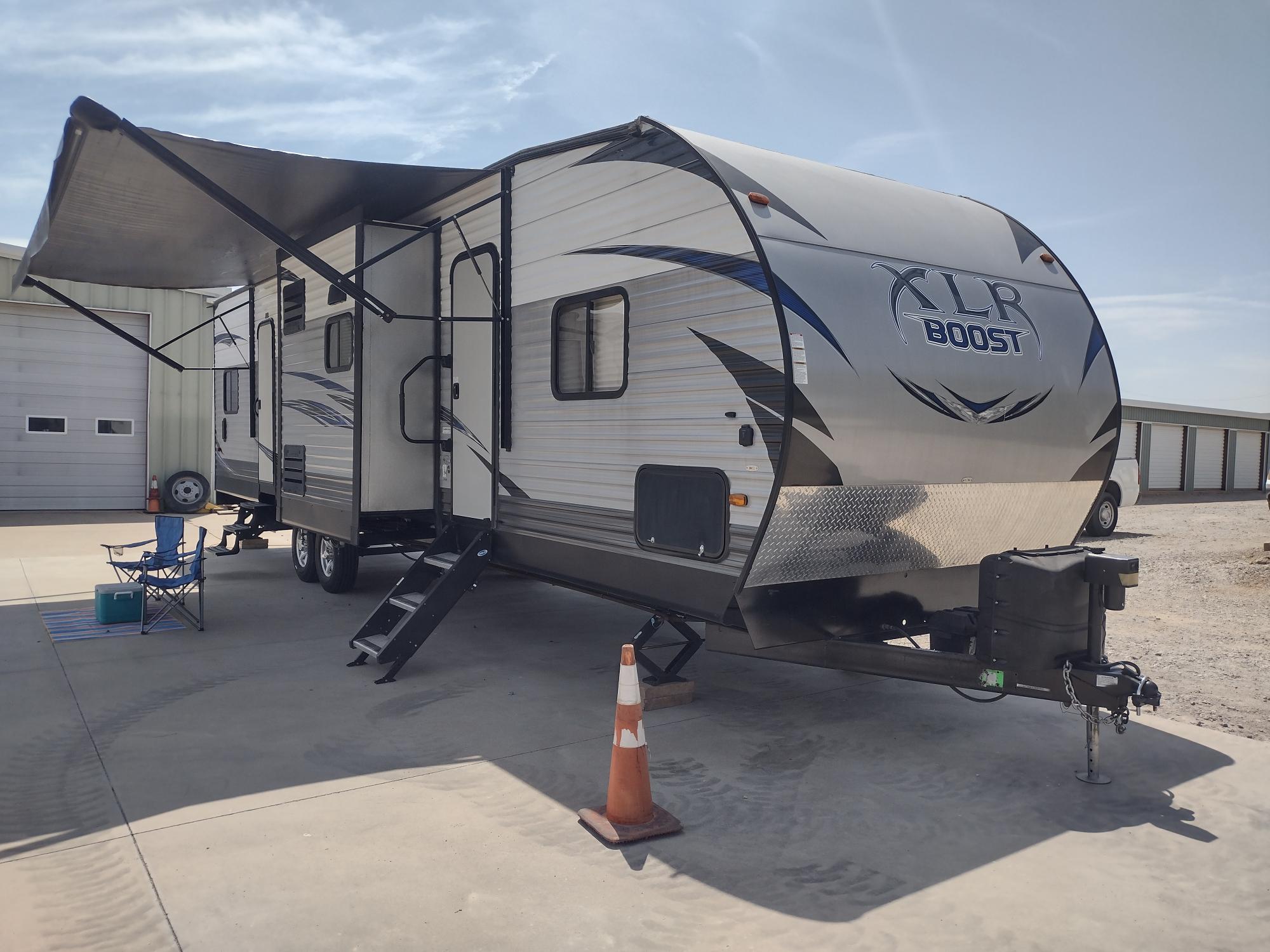 photo of 2018 FOREST RIVER XLR BOOST 31QB TOY HAULER  39FT OVERALL 