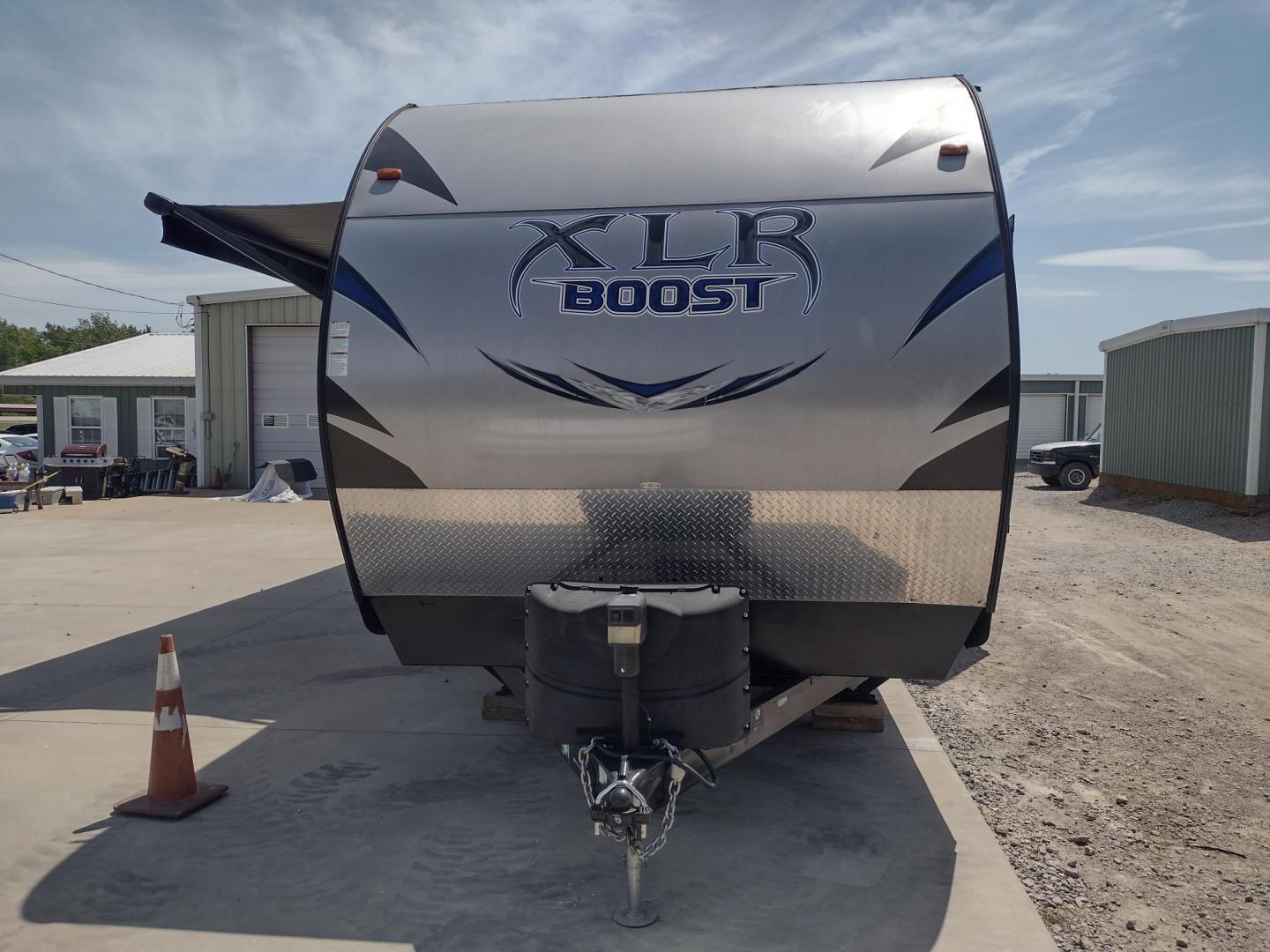 2018 Silver /Gray Forest River XLR Toy Hauler 31QB (5ZT2XLWB1J1) , located at 17760 Hwy 62, Morris, OK, 74445, 35.609104, -95.877060 - CHECK OUT THIS 2018 FOREST RIVER XLR BOOST 31QB 39FT OVERALL WITH 15FT POWER AWNING. IN THE FRONT IS THE BEDROOM WITH QUEEN SIZE BED, OVERHEAD CABINETS, 2 WARDROBE CLOSETS, AND STORAGE UNDER THE BED. CONNECTED TO THE BEDROOM IS A FULL BATH WITH VANITY SINK, MEDICINE CABINET, AND STANDING SHOWER. IN - Photo#6