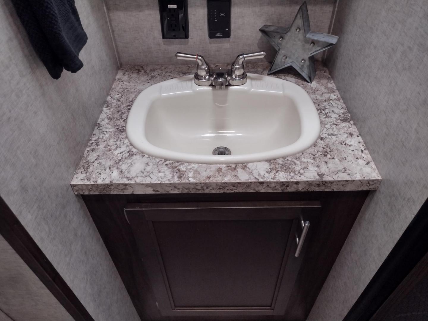 2018 Silver /Gray Forest River XLR Toy Hauler 31QB (5ZT2XLWB1J1) , located at 17760 Hwy 62, Morris, OK, 74445, 35.609104, -95.877060 - CHECK OUT THIS 2018 FOREST RIVER XLR BOOST 31QB 39FT OVERALL WITH 15FT POWER AWNING. IN THE FRONT IS THE BEDROOM WITH QUEEN SIZE BED, OVERHEAD CABINETS, 2 WARDROBE CLOSETS, AND STORAGE UNDER THE BED. CONNECTED TO THE BEDROOM IS A FULL BATH WITH VANITY SINK, MEDICINE CABINET, AND STANDING SHOWER. IN - Photo#49