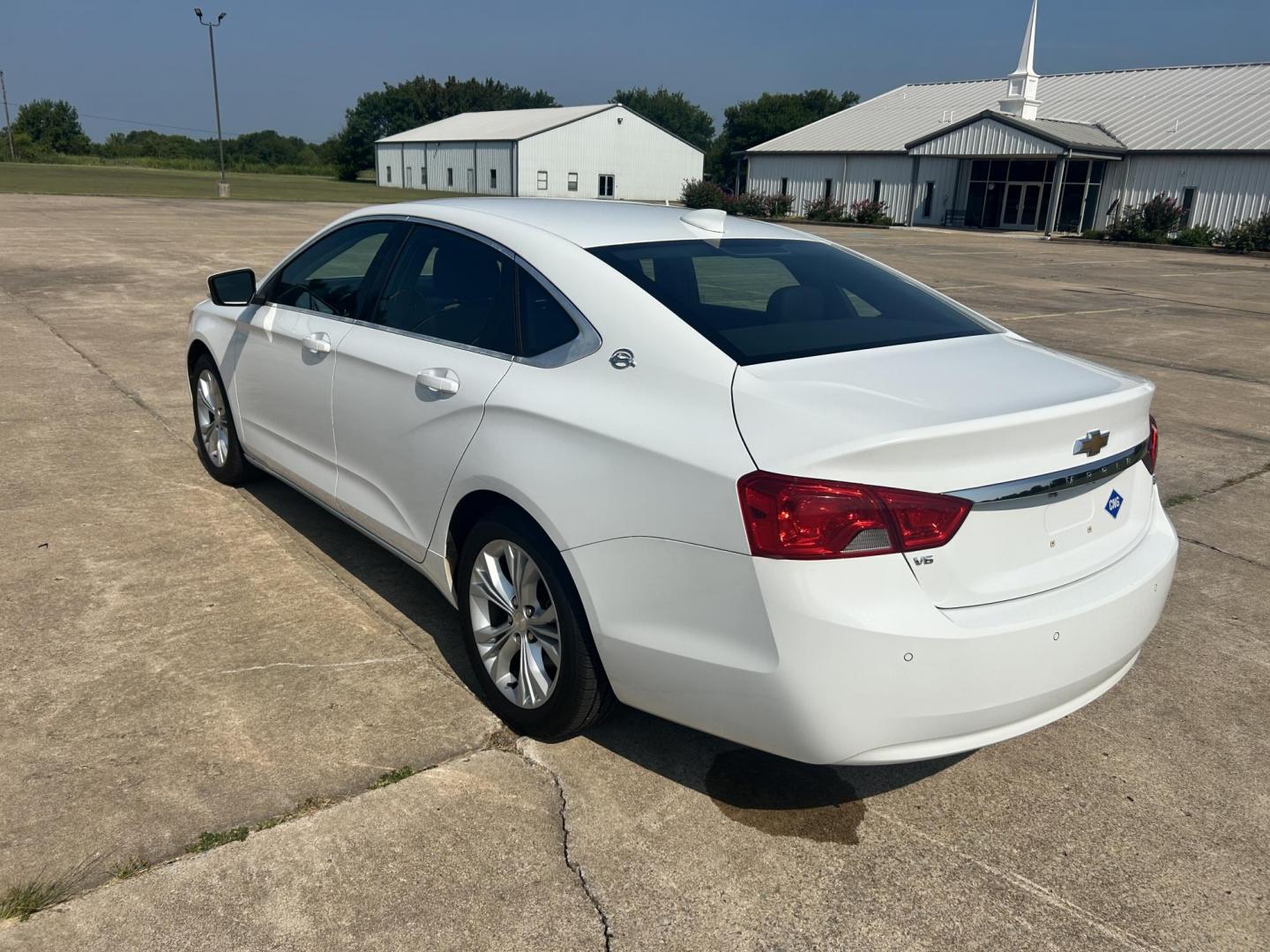 2015 WHITE /Gray Chevrolet Impala (2G1135SN4F9) with an 3.6L V6 DOHC 24V CNG engine, 6A transmission, located at 17760 Hwy 62, Morris, OK, 74445, (918) 733-4887, 35.609104, -95.877060 - 2015 CHEVY IMPALA HAS THE 3.6 V6 ENGINE AND IS FWD. THE IMPALA IS A BI-FUEL CAR THAT RUNS ON BOTH CNG (COMPRESSED NATUAL GAS) OR GASOLINE. THIS CAR FEATURES KEYLESS REMOTE START, KEYLESS REMOTE ENTRY, POWER LOCKS, POWER WINDOWS, POWER SEATS, POWER MIRRORS, AM/FM STEREO, CLOTH SEATS, BACK UP CAMERA, - Photo#6