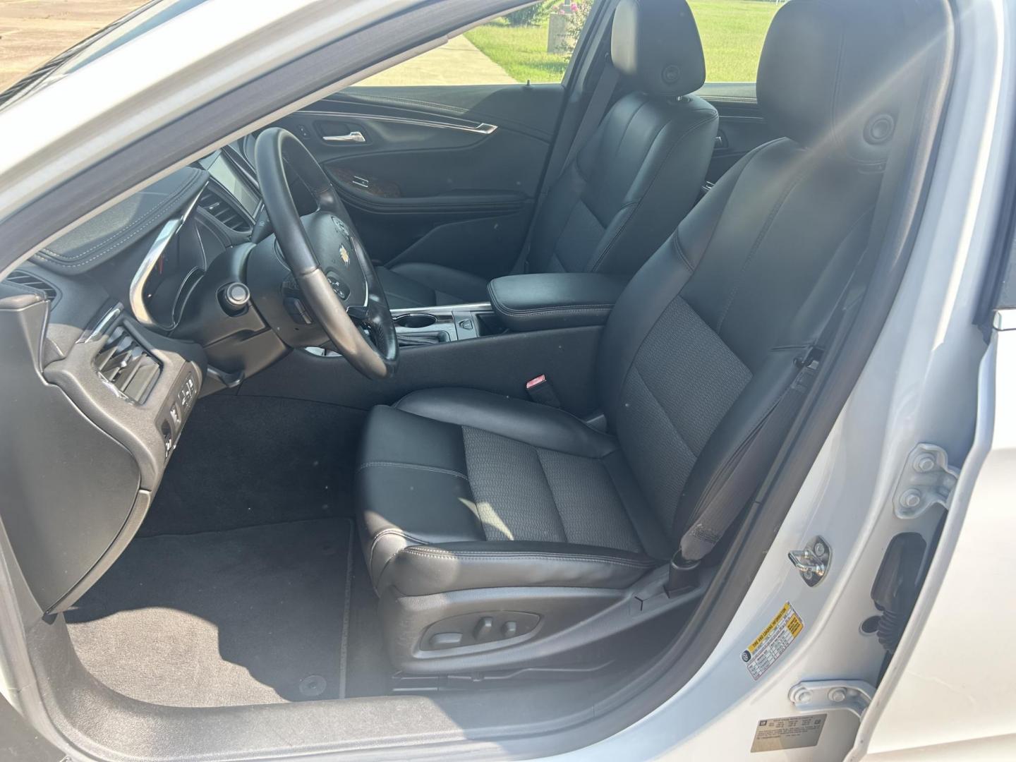 2015 WHITE /Gray Chevrolet Impala (2G1135SN4F9) with an 3.6L V6 DOHC 24V CNG engine, 6A transmission, located at 17760 Hwy 62, Morris, OK, 74445, (918) 733-4887, 35.609104, -95.877060 - 2015 CHEVY IMPALA HAS THE 3.6 V6 ENGINE AND IS FWD. THE IMPALA IS A BI-FUEL CAR THAT RUNS ON BOTH CNG (COMPRESSED NATUAL GAS) OR GASOLINE. THIS CAR FEATURES KEYLESS REMOTE START, KEYLESS REMOTE ENTRY, POWER LOCKS, POWER WINDOWS, POWER SEATS, POWER MIRRORS, AM/FM STEREO, CLOTH SEATS, BACK UP CAMERA, - Photo#8