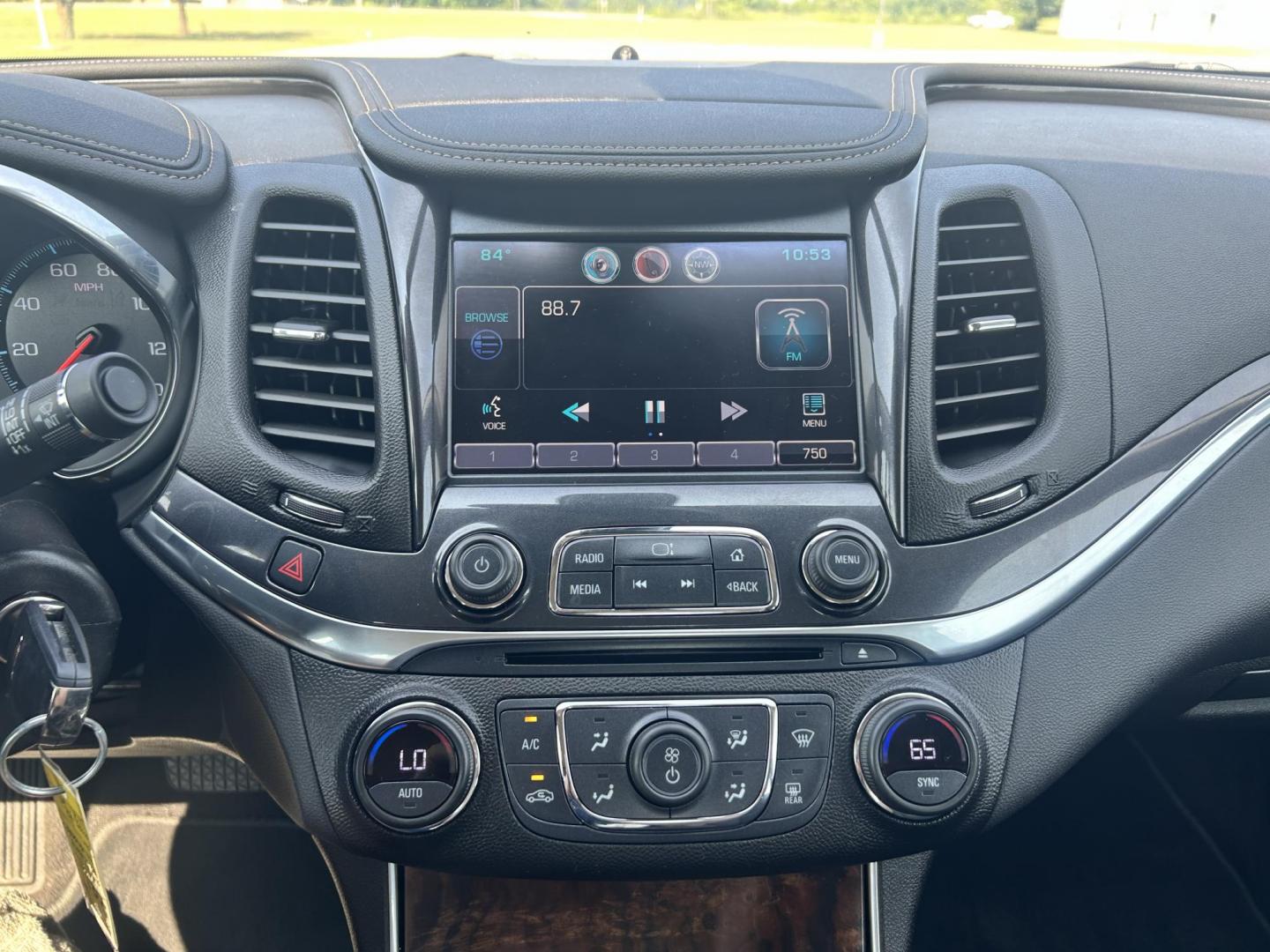 2015 WHITE /Gray Chevrolet Impala (2G1135SN4F9) with an 3.6L V6 DOHC 24V CNG engine, 6A transmission, located at 17760 Hwy 62, Morris, OK, 74445, (918) 733-4887, 35.609104, -95.877060 - 2015 CHEVY IMPALA HAS THE 3.6 V6 ENGINE AND IS FWD. THE IMPALA IS A BI-FUEL CAR THAT RUNS ON BOTH CNG (COMPRESSED NATUAL GAS) OR GASOLINE. THIS CAR FEATURES KEYLESS REMOTE START, KEYLESS REMOTE ENTRY, POWER LOCKS, POWER WINDOWS, POWER SEATS, POWER MIRRORS, AM/FM STEREO, CLOTH SEATS, BACK UP CAMERA, - Photo#12