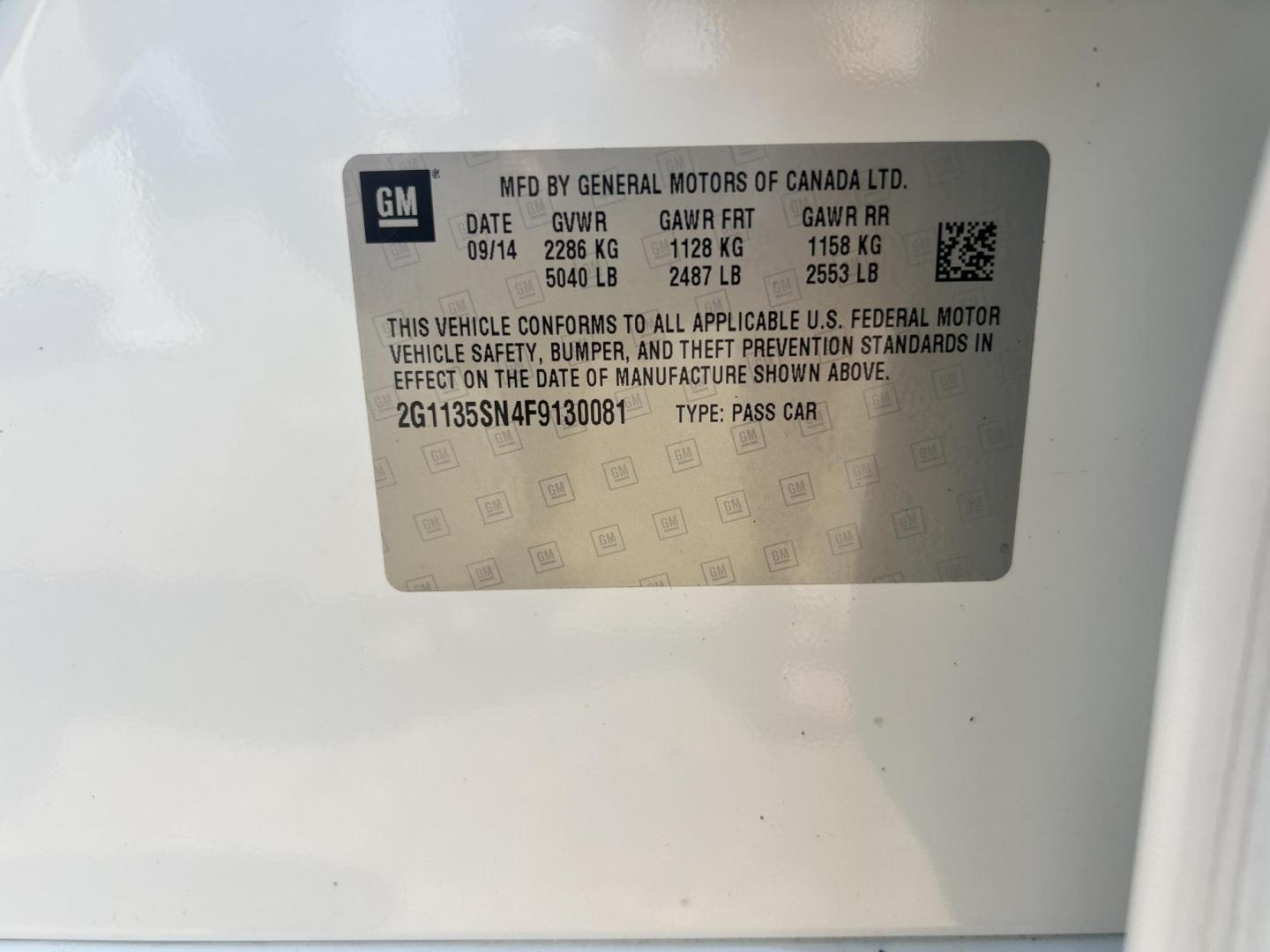 2015 WHITE /Gray Chevrolet Impala (2G1135SN4F9) with an 3.6L V6 DOHC 24V CNG engine, 6A transmission, located at 17760 Hwy 62, Morris, OK, 74445, (918) 733-4887, 35.609104, -95.877060 - 2015 CHEVY IMPALA HAS THE 3.6 V6 ENGINE AND IS FWD. THE IMPALA IS A BI-FUEL CAR THAT RUNS ON BOTH CNG (COMPRESSED NATUAL GAS) OR GASOLINE. THIS CAR FEATURES KEYLESS REMOTE START, KEYLESS REMOTE ENTRY, POWER LOCKS, POWER WINDOWS, POWER SEATS, POWER MIRRORS, AM/FM STEREO, CLOTH SEATS, BACK UP CAMERA, - Photo#24