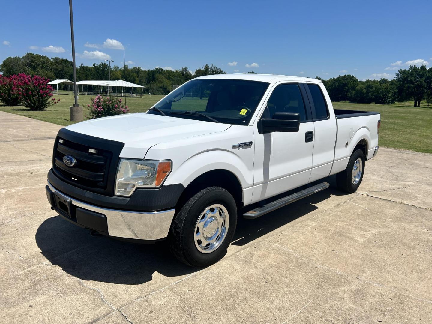 2014 WHITE /Gray Ford F-150 (1FTEX1EM9EK) with an 3.7L V6 DOHC 24V engine, 6-Speed Automatic transmission, located at 17760 Hwy 62, Morris, OK, 74445, (918) 733-4887, 35.609104, -95.877060 - 2014 FORD F-150 EXTENDED CAB. 4WD 3.7L V6 BI-FUEL SYSTEM RUNS ON CNG OR GASOLINE. FEATURES KEYLESS REMOTE ENTRY, POWER LOCKS, POWER WINDOWS, AM/FM STEREO, SIRIUS XM STEREO, CD PLAYER, AUXILLARY PORT, BACKUP CAMERA, CRUISE CONTROL, TRACTION CONTROL, MULTI-FUNCTIONING STEERING WHEEL CONTROLS, AND TRA - Photo#0