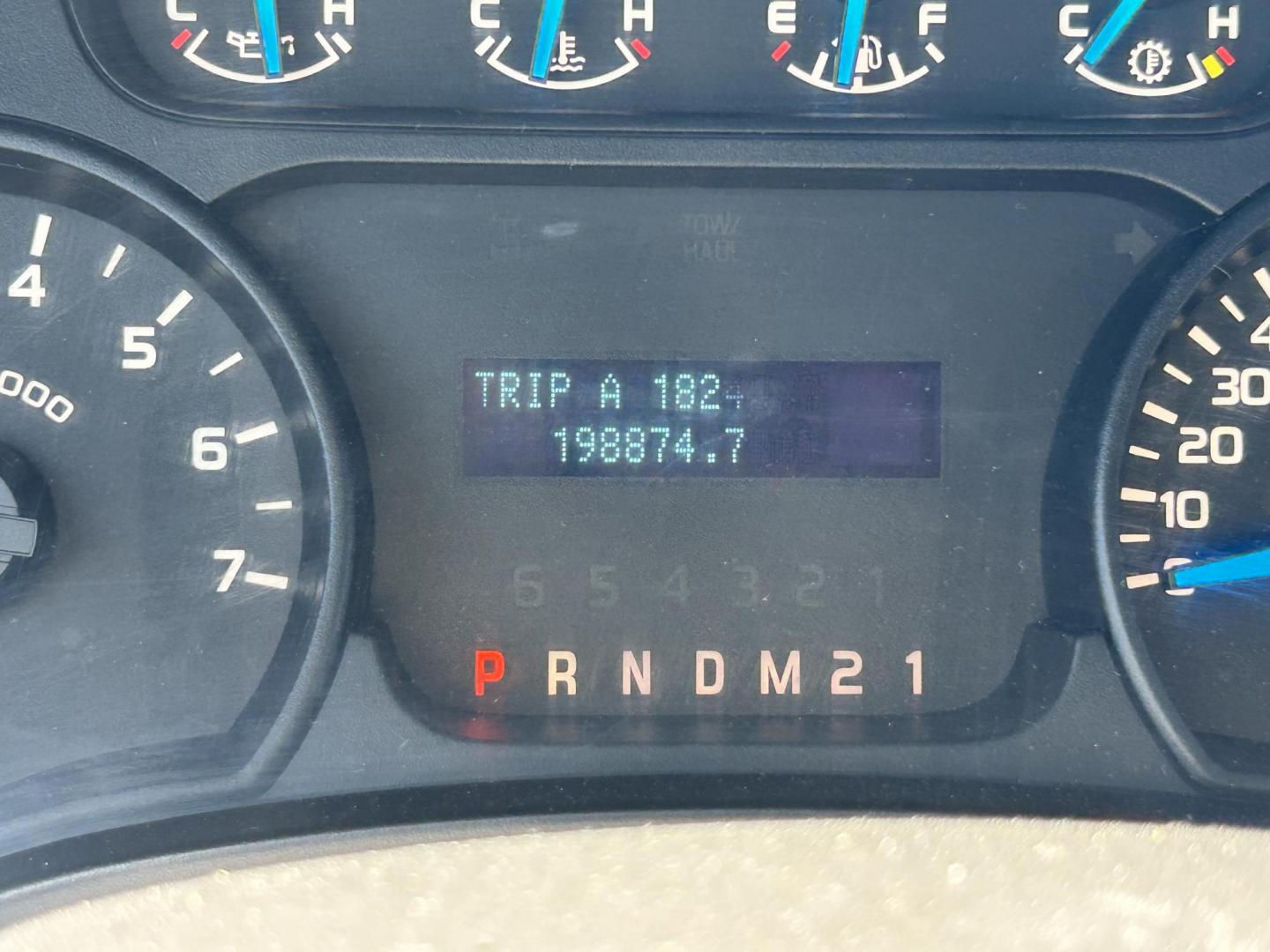2014 WHITE /Gray Ford F-150 (1FTEX1EM9EK) with an 3.7L V6 DOHC 24V engine, 6-Speed Automatic transmission, located at 17760 Hwy 62, Morris, OK, 74445, (918) 733-4887, 35.609104, -95.877060 - 2014 FORD F-150 EXTENDED CAB. 4WD 3.7L V6 BI-FUEL SYSTEM RUNS ON CNG OR GASOLINE. FEATURES KEYLESS REMOTE ENTRY, POWER LOCKS, POWER WINDOWS, AM/FM STEREO, SIRIUS XM STEREO, CD PLAYER, AUXILLARY PORT, BACKUP CAMERA, CRUISE CONTROL, TRACTION CONTROL, MULTI-FUNCTIONING STEERING WHEEL CONTROLS, AND TRA - Photo#10