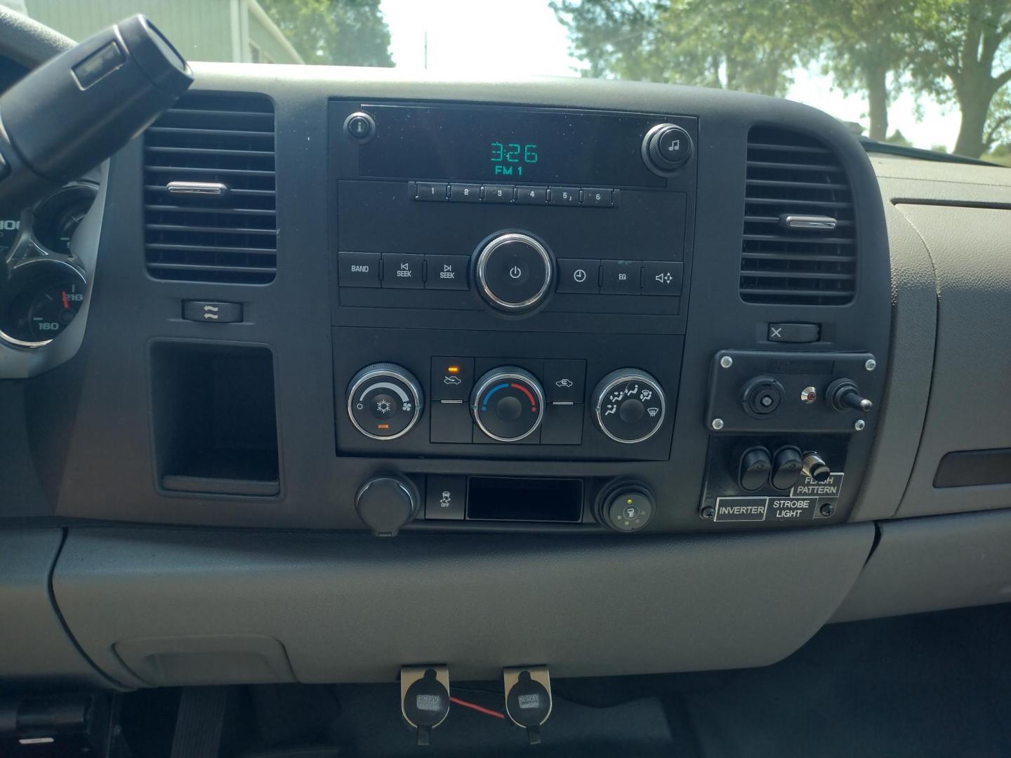 2013 WHITE /Gray Chevrolet Silverado 2500HD Work Truck Ext. Cab 4WD (1GC2KVCB1DZ) with an 6.0L V8 OHV 16V CNG engine, 6-Speed Automatic transmission, located at 17760 Hwy 62, Morris, OK, 74445, (918) 733-4887, 35.609104, -95.877060 - 2013 CHEVY SILVERADO 4WD WITH THE 6.0L V8 ENGINE. THIS TRUCK FEATURES MANUAL WINDOWS, MANUAL LOCKS, MANUAL MIRRORS, MANUAL SEATS, LEATHER INTERIOR, CRUSIE CONTROL, TRACTION CONTROL, AND AM/FM RADIO. CAMPER SHELL WITH SHELVES AND CARGO SLIDER, DIMENSIONS INVERTER AND TRAILER HITCH. ONLY 184,332 MILE - Photo#13