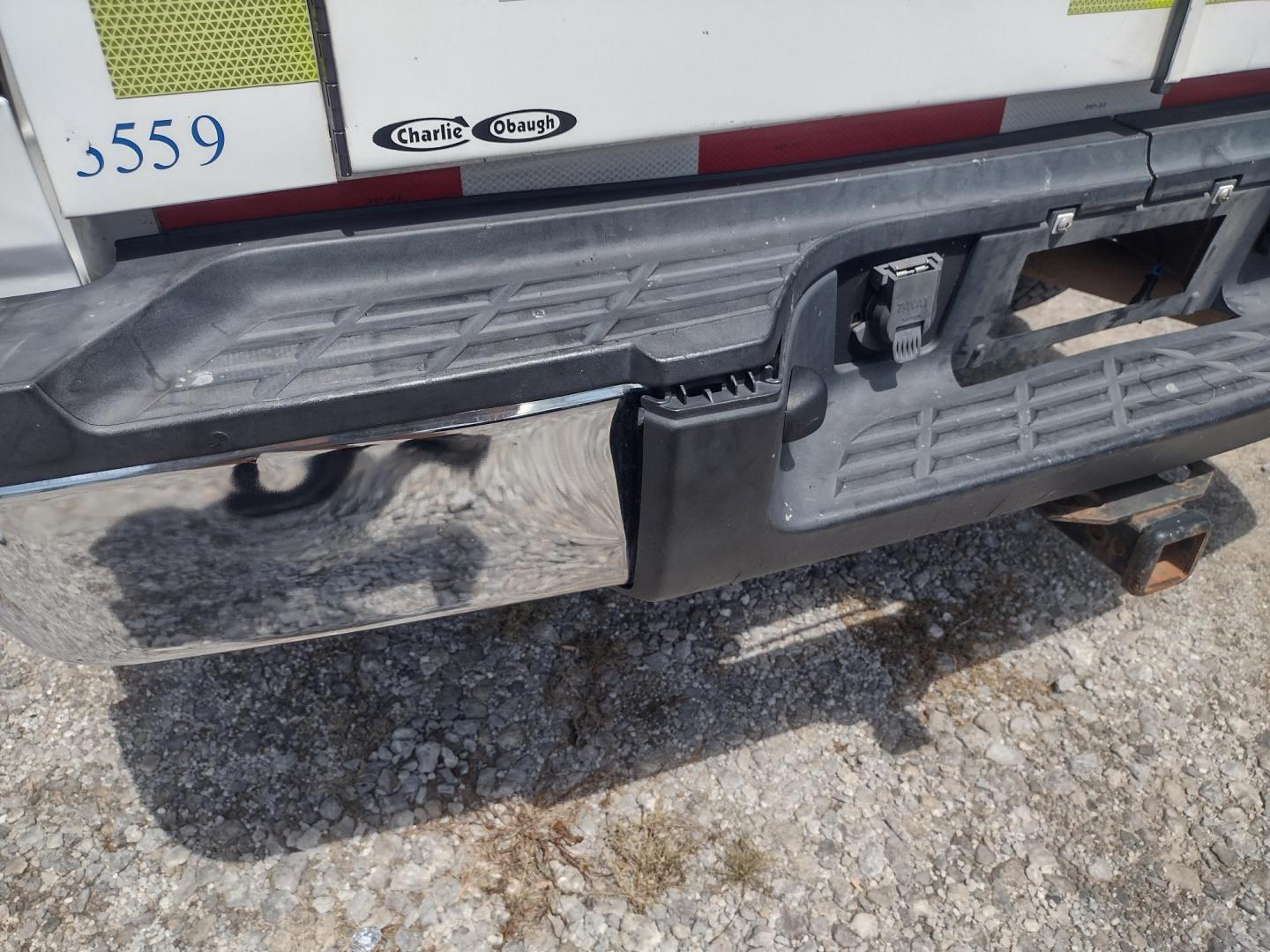 2013 WHITE /Gray Chevrolet Silverado 2500HD Work Truck Ext. Cab 4WD (1GC2KVCB1DZ) with an 6.0L V8 OHV 16V CNG engine, 6-Speed Automatic transmission, located at 17760 Hwy 62, Morris, OK, 74445, (918) 733-4887, 35.609104, -95.877060 - 2013 CHEVY SILVERADO 4WD WITH THE 6.0L V8 ENGINE. THIS TRUCK FEATURES MANUAL WINDOWS, MANUAL LOCKS, MANUAL MIRRORS, MANUAL SEATS, LEATHER INTERIOR, CRUSIE CONTROL, TRACTION CONTROL, AND AM/FM RADIO. CAMPER SHELL WITH SHELVES AND CARGO SLIDER, DIMENSIONS INVERTER AND TRAILER HITCH. ONLY 184,332 MILE - Photo#42