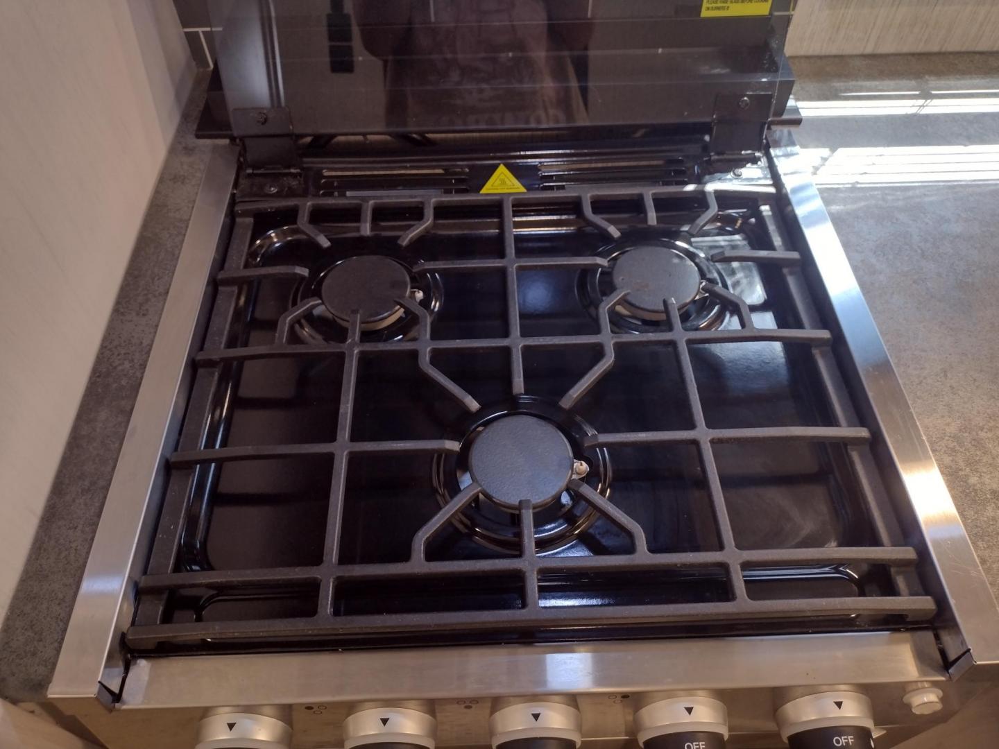 2022 WHITE /Gray Forest River PUMA XLE LITE 23BHC 23BHC (5ZT2PUMB9N4) , located at 17760 Hwy 62, Morris, OK, 74445, 35.609104, -95.877060 - READY FOR AN ADVENTURE CHECK OUT THIS 2022 FOREST RIVER PUMA XLE LITE 23BHC 30FT OVERALL WITH 19FT POWER AWNING. IN THE FRONT IS THE BEDROOM WITH A QUEEN SIZE BED AND STORAGE UNDER THE BED, OVERHEAD SHELF, AND 2 WARDROBE CLOSETS. IN THE LIVING AND KITCHEN AREA IS STAINLESS STEEL FARM STYLE SINK, 3 B - Photo#14