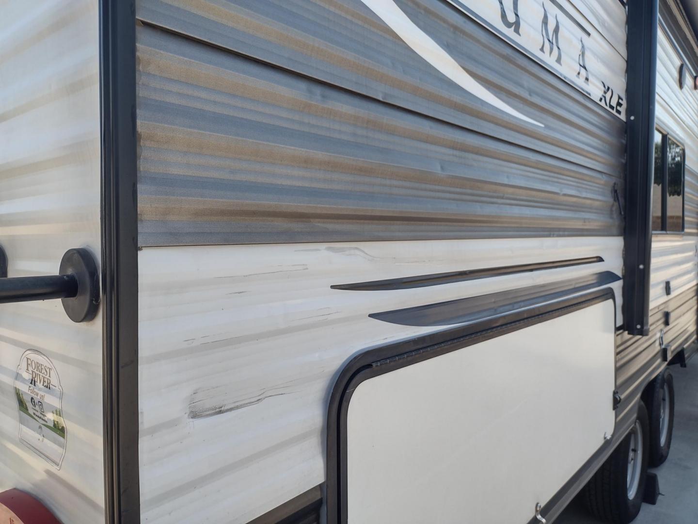 2022 WHITE /Gray Forest River PUMA XLE LITE 23BHC 23BHC (5ZT2PUMB9N4) , located at 17760 Hwy 62, Morris, OK, 74445, 35.609104, -95.877060 - READY FOR AN ADVENTURE CHECK OUT THIS 2022 FOREST RIVER PUMA XLE LITE 23BHC 30FT OVERALL WITH 19FT POWER AWNING. IN THE FRONT IS THE BEDROOM WITH A QUEEN SIZE BED AND STORAGE UNDER THE BED, OVERHEAD SHELF, AND 2 WARDROBE CLOSETS. IN THE LIVING AND KITCHEN AREA IS STAINLESS STEEL FARM STYLE SINK, 3 B - Photo#43