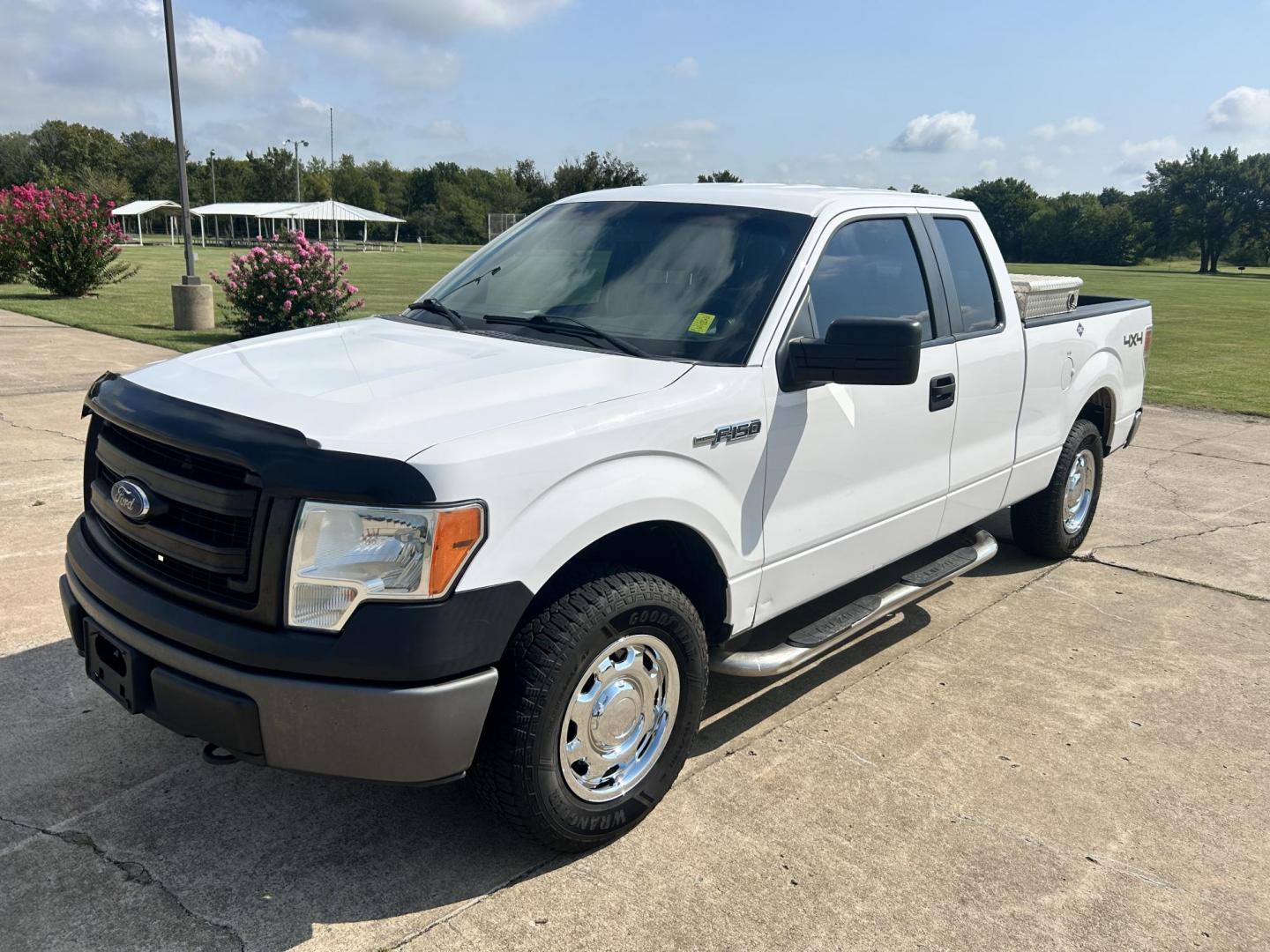 2014 White /Gray Ford F-150 (1FTEX1EM8EK) with an 3.7L V6 DOHC 24V engine, 6-Speed Automatic transmission, located at 17760 Hwy 62, Morris, OK, 74445, (918) 733-4887, 35.609104, -95.877060 - 2014 FORD F-150 4WD WITH 3.7L V6 ENGINE BI-FUEL SYSTEM RUNS ON CNG OR GASOLINE. FEATURES KEYLESS REMOTE ENTRY, POWER LOCKS, POWER WINDOWS, AM/FM STEREO, SIRIUS XM STEREO, CD PLAYER, AUXILLARY PORT, CRUISE CONTROL, TRACTION CONTROL, MULTI-FUNCTIONING STEERING WHEEL CONTROLS, TOOL BOX, AND TRAILER HIT - Photo#0