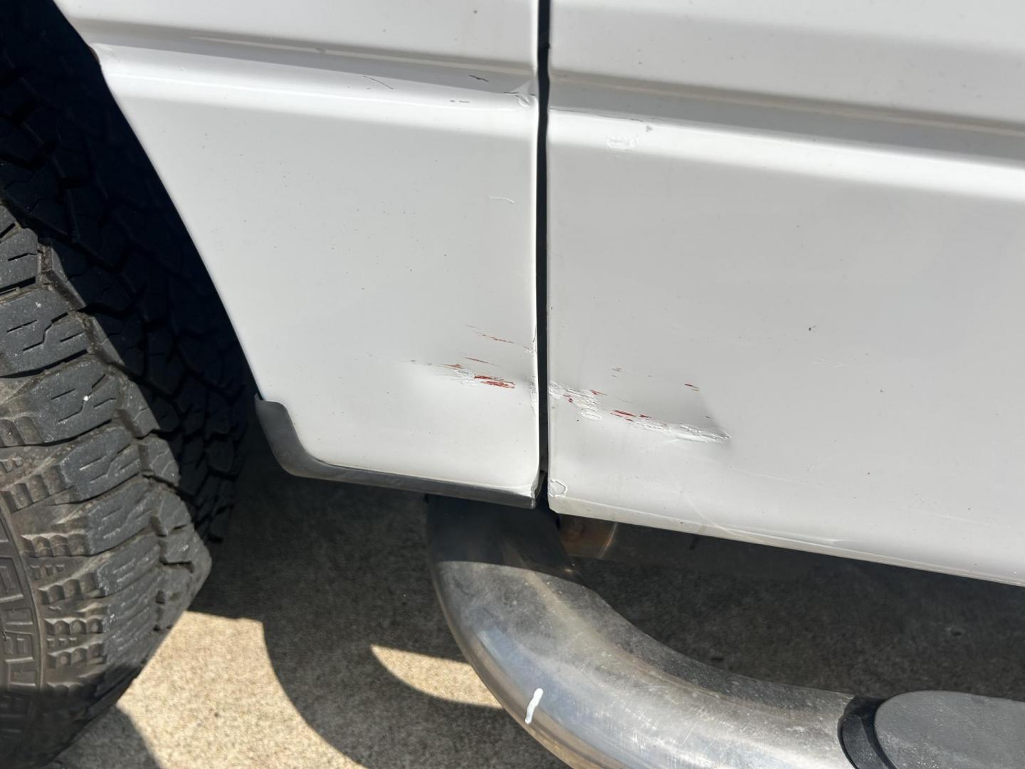 2014 White /Gray Ford F-150 (1FTEX1EM8EK) with an 3.7L V6 DOHC 24V engine, 6-Speed Automatic transmission, located at 17760 Hwy 62, Morris, OK, 74445, (918) 733-4887, 35.609104, -95.877060 - 2014 FORD F-150 4WD WITH 3.7L V6 ENGINE BI-FUEL SYSTEM RUNS ON CNG OR GASOLINE. FEATURES KEYLESS REMOTE ENTRY, POWER LOCKS, POWER WINDOWS, AM/FM STEREO, SIRIUS XM STEREO, CD PLAYER, AUXILLARY PORT, CRUISE CONTROL, TRACTION CONTROL, MULTI-FUNCTIONING STEERING WHEEL CONTROLS, TOOL BOX, AND TRAILER HIT - Photo#31