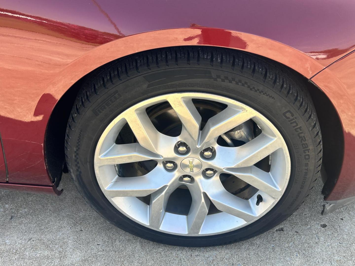 2017 RED /Gray Chevrolet Impala Premier (2G1145S36H9) with an 3.6L V6 DOHC 24V engine, 6A transmission, located at 17760 Hwy 62, Morris, OK, 74445, (918) 733-4887, 35.609104, -95.877060 - 2017 CHEVY IMPALA HAS THE 3.6L V6 ENGINE AND IS FWD. THIS CAR FEATURES PUSH START AND KEYLESS REMOTE ENTRY, POWER LOCKS, POWER WINDOWS, POWER SEATS, HEATED AND COOLED SEATS, POWER MIRRORS, AM/FM STEREO, NAVIGATION, LEATHER SEATS, BACK UP CAMERA, TRACTION CONTROL, CRUISE CONTROL, DUAL CLIMATE CONTROL - Photo#23