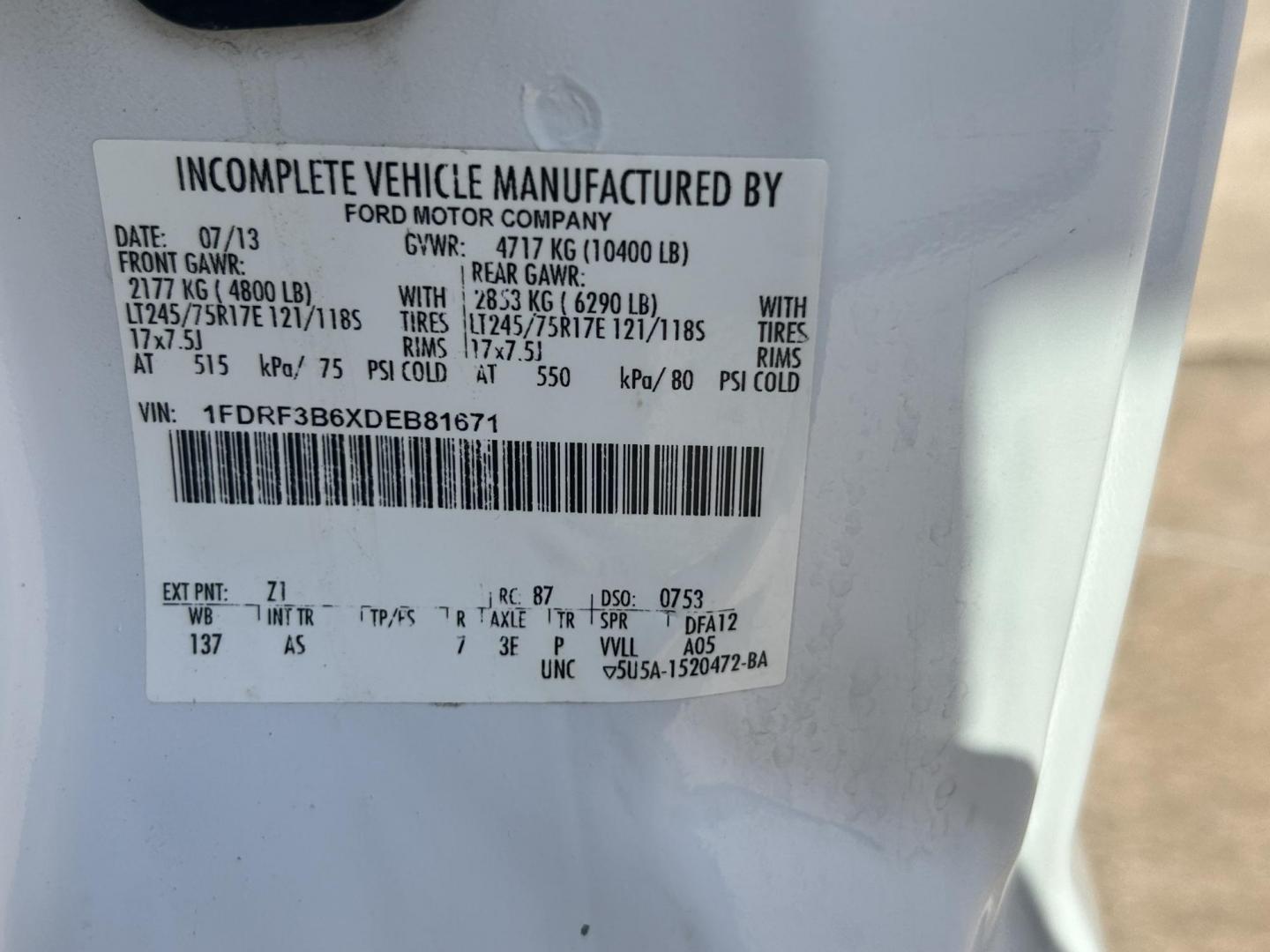 2013 White /Gray Ford F-350 SD (1FDRF3B6XDE) with an 6.2L V8 OHV 16V engine, 6-Speed Automatic transmission, located at 17760 Hwy 62, Morris, OK, 74445, (918) 733-4887, 35.609104, -95.877060 - 2013 FORD F-350 6.2 V8 RWD DEDICATED CNG ONLY RUNS ON COMPRESSED NATURAL GAS AND DOES NOT RUN ON GASOLINE. FEATURES MANUAL SEATS, MANUAL LOCKS, MANUAL WINDOWS, MANUAL MIRRORS, AM/FM STEREO, VINYL SEATS, CRUISE CONTROL, TRACTION CONTROL, FACTORY-EQUIPT TRAILER BREAKS, POWER CONVERTER, GASOLINE CUMMIN - Photo#33