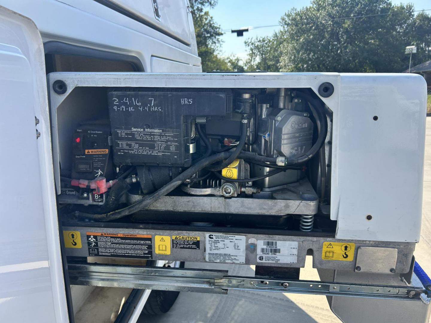 2013 White /Gray Ford F-350 SD (1FDRF3B6XDE) with an 6.2L V8 OHV 16V engine, 6-Speed Automatic transmission, located at 17760 Hwy 62, Morris, OK, 74445, (918) 733-4887, 35.609104, -95.877060 - 2013 FORD F-350 6.2 V8 RWD DEDICATED CNG ONLY RUNS ON COMPRESSED NATURAL GAS AND DOES NOT RUN ON GASOLINE. FEATURES MANUAL SEATS, MANUAL LOCKS, MANUAL WINDOWS, MANUAL MIRRORS, AM/FM STEREO, VINYL SEATS, CRUISE CONTROL, TRACTION CONTROL, FACTORY-EQUIPT TRAILER BREAKS, POWER CONVERTER, GASOLINE CUMMIN - Photo#34
