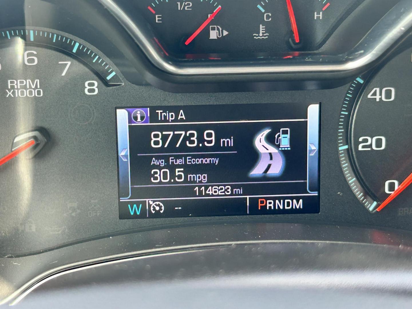 2015 White /BLACK Chevrolet Impala CNG 3LT (2G1135SN2F9) with an 3.6L V6 DOHC 24V CNG engine, 6A transmission, located at 17760 Hwy 62, Morris, OK, 74445, (918) 733-4887, 35.609104, -95.877060 - 2015 CHEVY IMPALA HAS THE 3.6 V6 ENGINE AND IS FWD. THE IMPALA IS A BI-FUEL CAR THAT RUNS ON BOTH CNG (COMPRESSED NATUAL GAS) OR GASOLINE. THIS CAR FEATURES KEYLESS REMOTE START, KEYLESS REMOTE ENTRY, POWER LOCKS, POWER WINDOWS, POWER SEATS, POWER MIRRORS, AM/FM STEREO, CLOTH SEATS, BACK UP CAMERA, - Photo#10