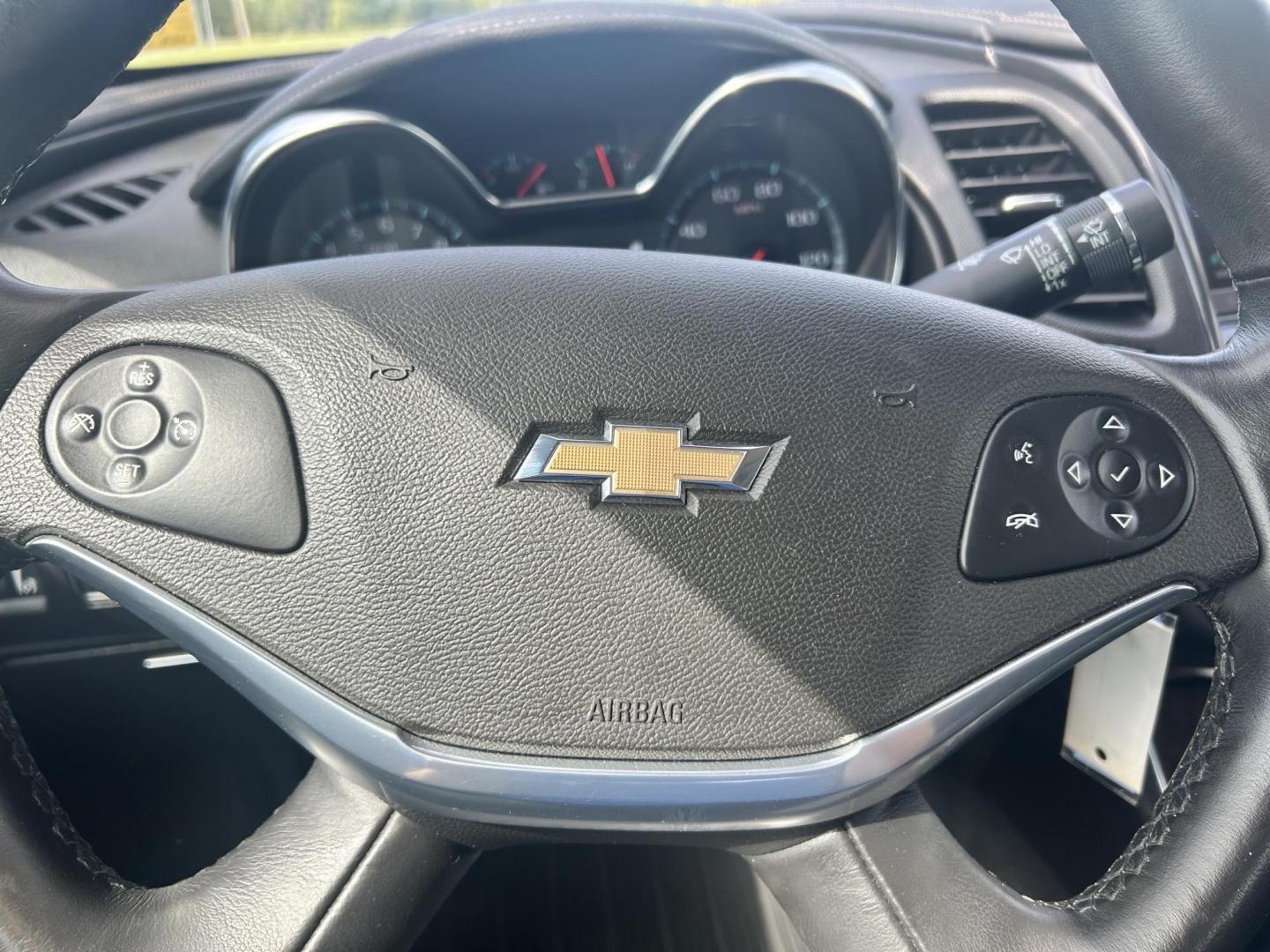 2015 White /BLACK Chevrolet Impala CNG 3LT (2G1135SN2F9) with an 3.6L V6 DOHC 24V CNG engine, 6A transmission, located at 17760 Hwy 62, Morris, OK, 74445, (918) 733-4887, 35.609104, -95.877060 - 2015 CHEVY IMPALA HAS THE 3.6 V6 ENGINE AND IS FWD. THE IMPALA IS A BI-FUEL CAR THAT RUNS ON BOTH CNG (COMPRESSED NATUAL GAS) OR GASOLINE. THIS CAR FEATURES KEYLESS REMOTE START, KEYLESS REMOTE ENTRY, POWER LOCKS, POWER WINDOWS, POWER SEATS, POWER MIRRORS, AM/FM STEREO, CLOTH SEATS, BACK UP CAMERA, - Photo#16