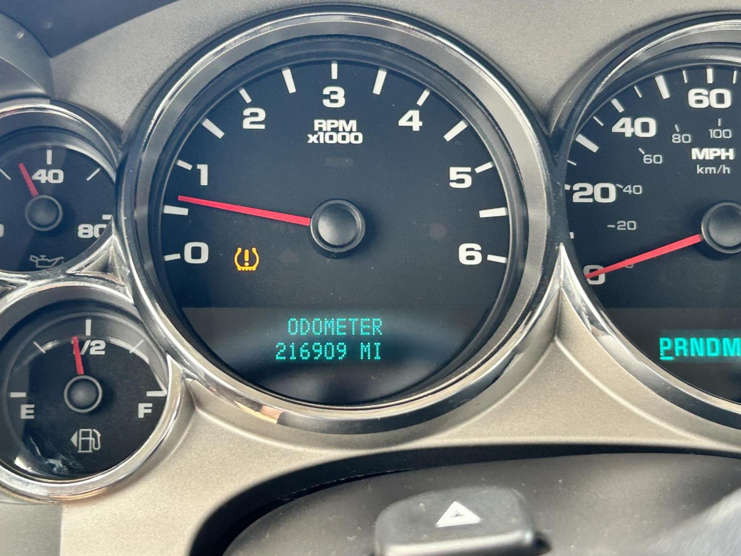 2007 White /TAN GMC Sierra 2500HD SLE1 Crew Cab 4WD (1GTHK23K57F) with an 6.0L V8 16V OHV engine, 6-Speed Automatic Overdrive transmission, located at 17760 Hwy 62, Morris, OK, 74445, (918) 733-4887, 35.609104, -95.877060 - Photo#10