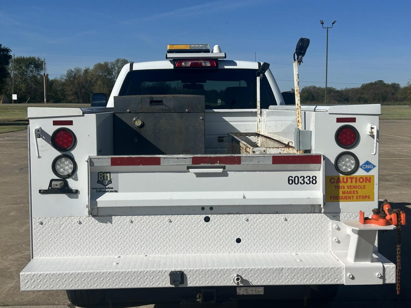 2017 White /Gray Chevrolet Silverado 2500HD Work Truck Double Cab 2WD (1GC2CUEGXHZ) with an 6.0L V8 OHV 16V FFV engine, 6A transmission, located at 17760 Hwy 62, Morris, OK, 74445, (918) 733-4887, 35.609104, -95.877060 - 2017 CHEVY SILVERADO 2500 HD 2WD BI-FUEL SYSTEM THAT RUNS ON CNG OR GASOLINE WITH 6.0L V8 ENIGINE. IT FEATURES POWER LOCKS, POWER WINDOWS, MANUAL SEATS, LEATHER INTERIOR, CRUSIE CONTROL, TRACTION CONTROL, TRAILER BRAKES, AM/FM RADIO, HANDS FREE CALLING, NO BACK SEAT HAS OPEN TOOL BOX, TOOL BED, AN - Photo#5