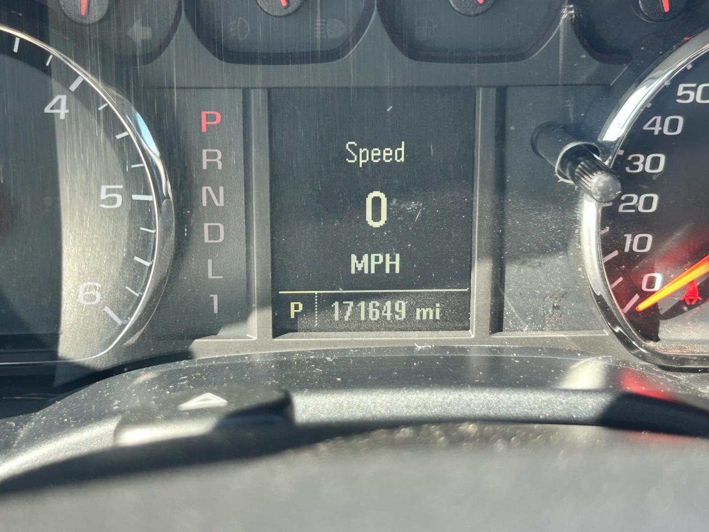 2017 White /Gray Chevrolet Silverado 2500HD Work Truck Double Cab 2WD (1GC2CUEGXHZ) with an 6.0L V8 OHV 16V FFV engine, 6A transmission, located at 17760 Hwy 62, Morris, OK, 74445, (918) 733-4887, 35.609104, -95.877060 - 2017 CHEVY SILVERADO 2500 HD 2WD BI-FUEL SYSTEM THAT RUNS ON CNG OR GASOLINE WITH 6.0L V8 ENIGINE. IT FEATURES POWER LOCKS, POWER WINDOWS, MANUAL SEATS, LEATHER INTERIOR, CRUSIE CONTROL, TRACTION CONTROL, TRAILER BRAKES, AM/FM RADIO, HANDS FREE CALLING, NO BACK SEAT HAS OPEN TOOL BOX, TOOL BED, AN - Photo#10