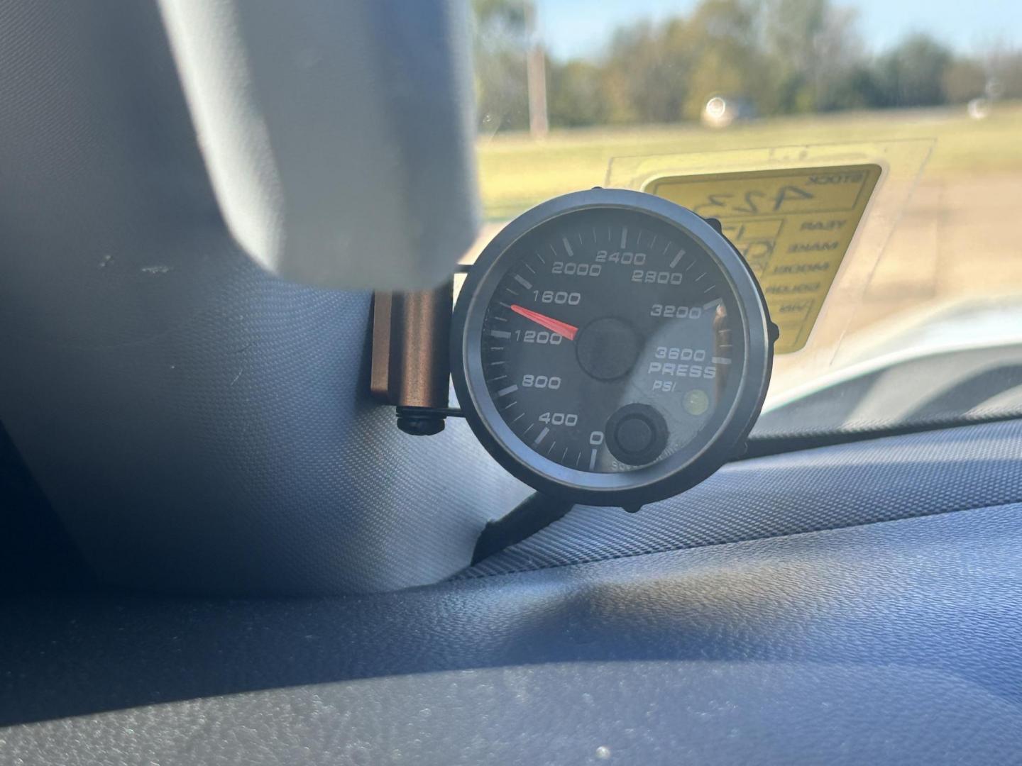 2017 White /Gray Chevrolet Silverado 2500HD Work Truck Double Cab 2WD (1GC2CUEGXHZ) with an 6.0L V8 OHV 16V FFV engine, 6A transmission, located at 17760 Hwy 62, Morris, OK, 74445, (918) 733-4887, 35.609104, -95.877060 - 2017 CHEVY SILVERADO 2500 HD 2WD BI-FUEL SYSTEM THAT RUNS ON CNG OR GASOLINE WITH 6.0L V8 ENIGINE. IT FEATURES POWER LOCKS, POWER WINDOWS, MANUAL SEATS, LEATHER INTERIOR, CRUSIE CONTROL, TRACTION CONTROL, TRAILER BRAKES, AM/FM RADIO, HANDS FREE CALLING, NO BACK SEAT HAS OPEN TOOL BOX, TOOL BED, AN - Photo#11