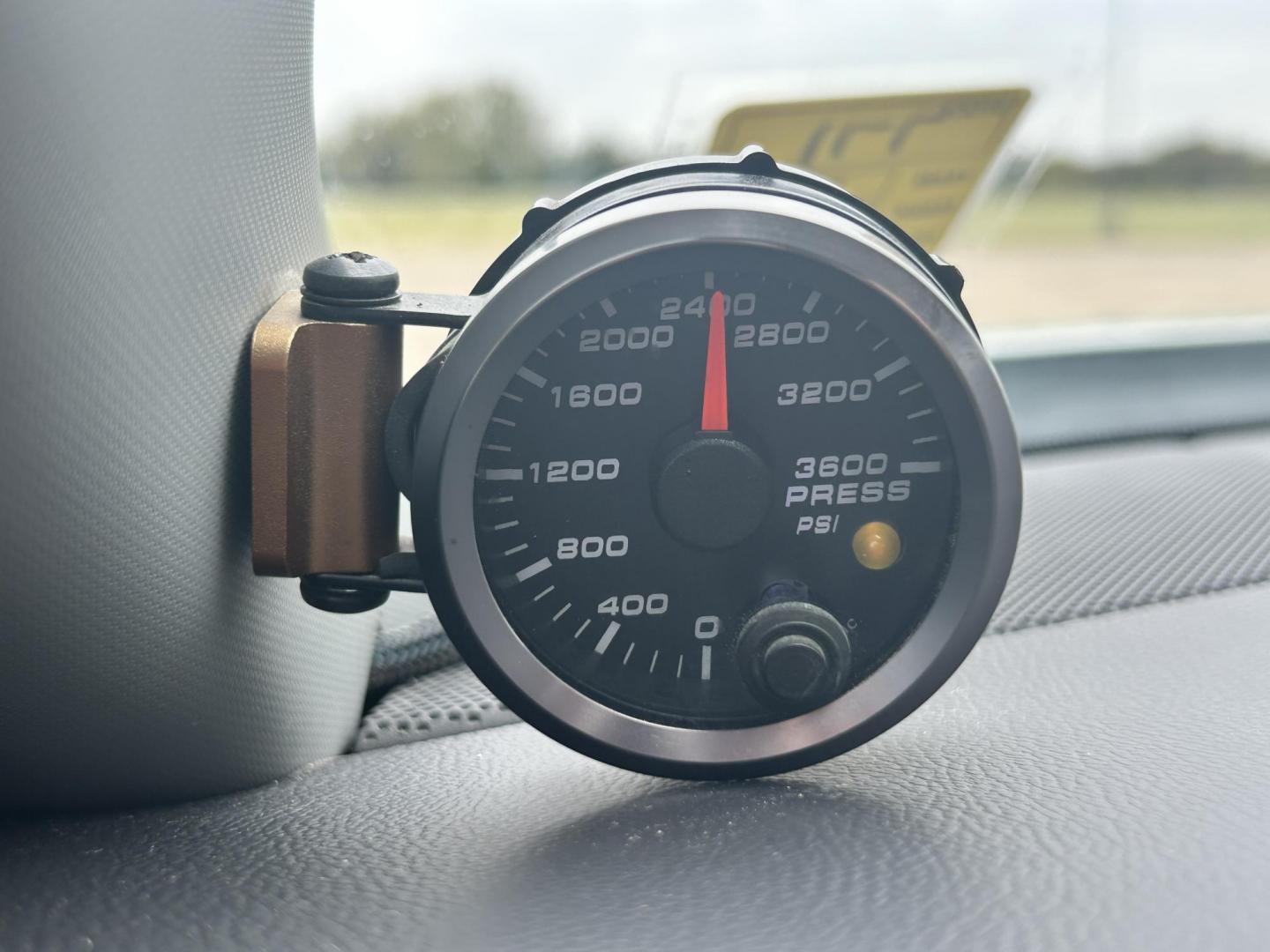 2017 White /Gray Chevrolet Silverado 1500 Work Truck Double Cab 4WD (1GCVKNEC2HZ) with an 5.3L V8 OHV 16V engine, 6A transmission, located at 17760 Hwy 62, Morris, OK, 74445, (918) 733-4887, 35.609104, -95.877060 - 2017 CHEVY SILVERADO 1500 4WD BI-FUEL SYSTEM THAT RUNS ON CNG OR GASOLINE WITH 5.3L V8 ENIGINE. IT FEATURES POWER LOCKS, POWER WINDOWS, MANUAL SEATS, LEATHER INTERIOR, CRUSIE CONTROL, TRACTION CONTROL, AM/FM RADIO, HANDS FREE CALLING, AND BACKUP CAMERA. ONLY 175,381 MILES WITH 265/70R17 TIRES. THIS - Photo#13