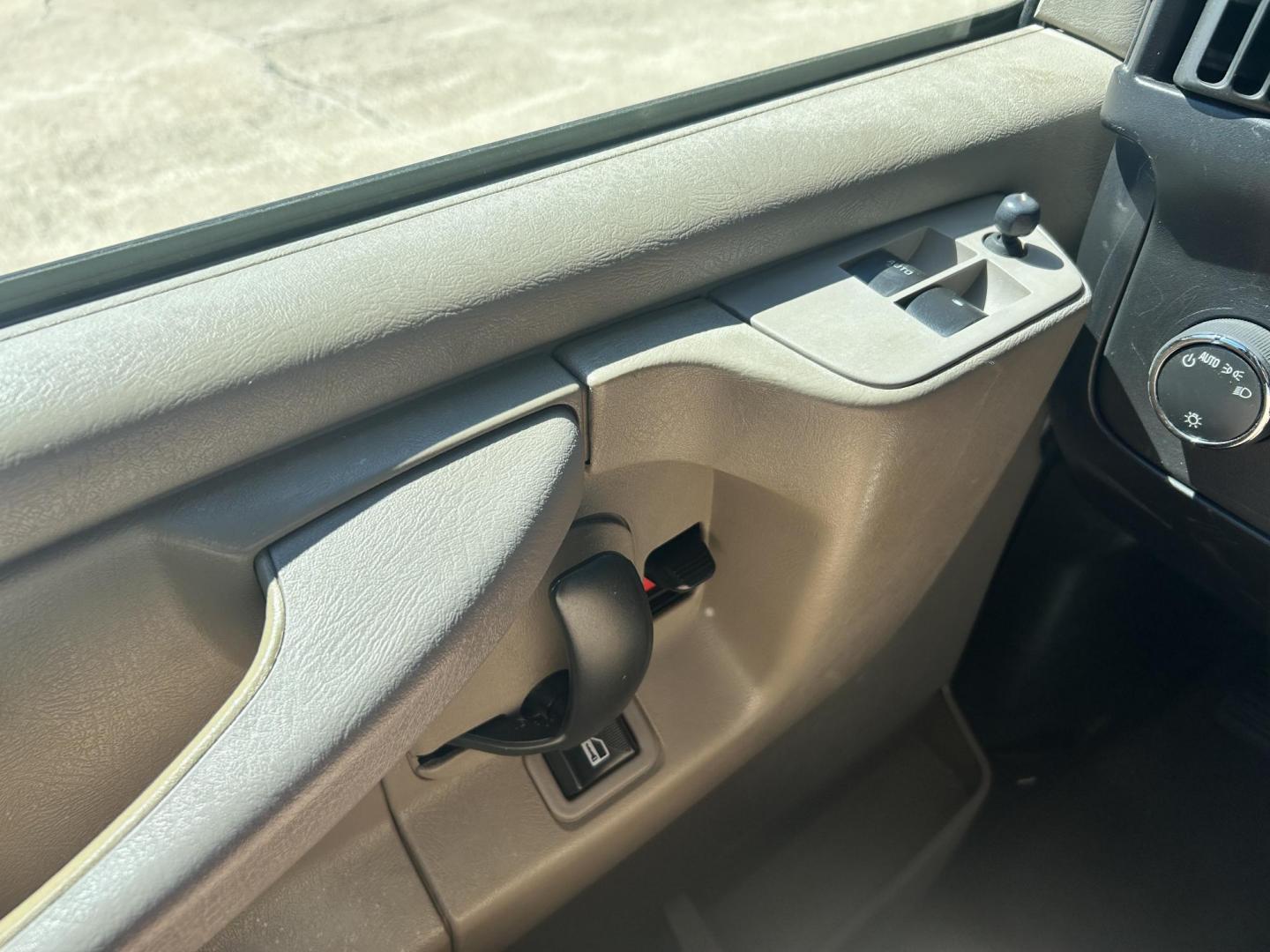 2012 White /Gray GMC Savana Cargo (1GTW7FFB5C1) with an 6.0L V8 OHV 16V CNG engine, 6-Speed Automatic transmission, located at 17760 Hwy 62, Morris, OK, 74445, (918) 733-4887, 35.609104, -95.877060 - 2012 GMC SAVANA CARGO VAN RWD WITH THE 6.0L V8 ENGINE DEDICATED CNG ONLY RUNS ON COMPRESSED NATURAL GAS. IT FEATURES POWER LOCKS, POWER WINDOWS, POWER MIRRORS, CLOTH INTERIOR, MANUAL SEATS, CRUISE CONTROL, TRACTION CONTROL, HAUL MODE, AM/FM RADIO, SPLIT SWING-OUT SIDE DOORS AND BACK DOORS, AND TIRE - Photo#9