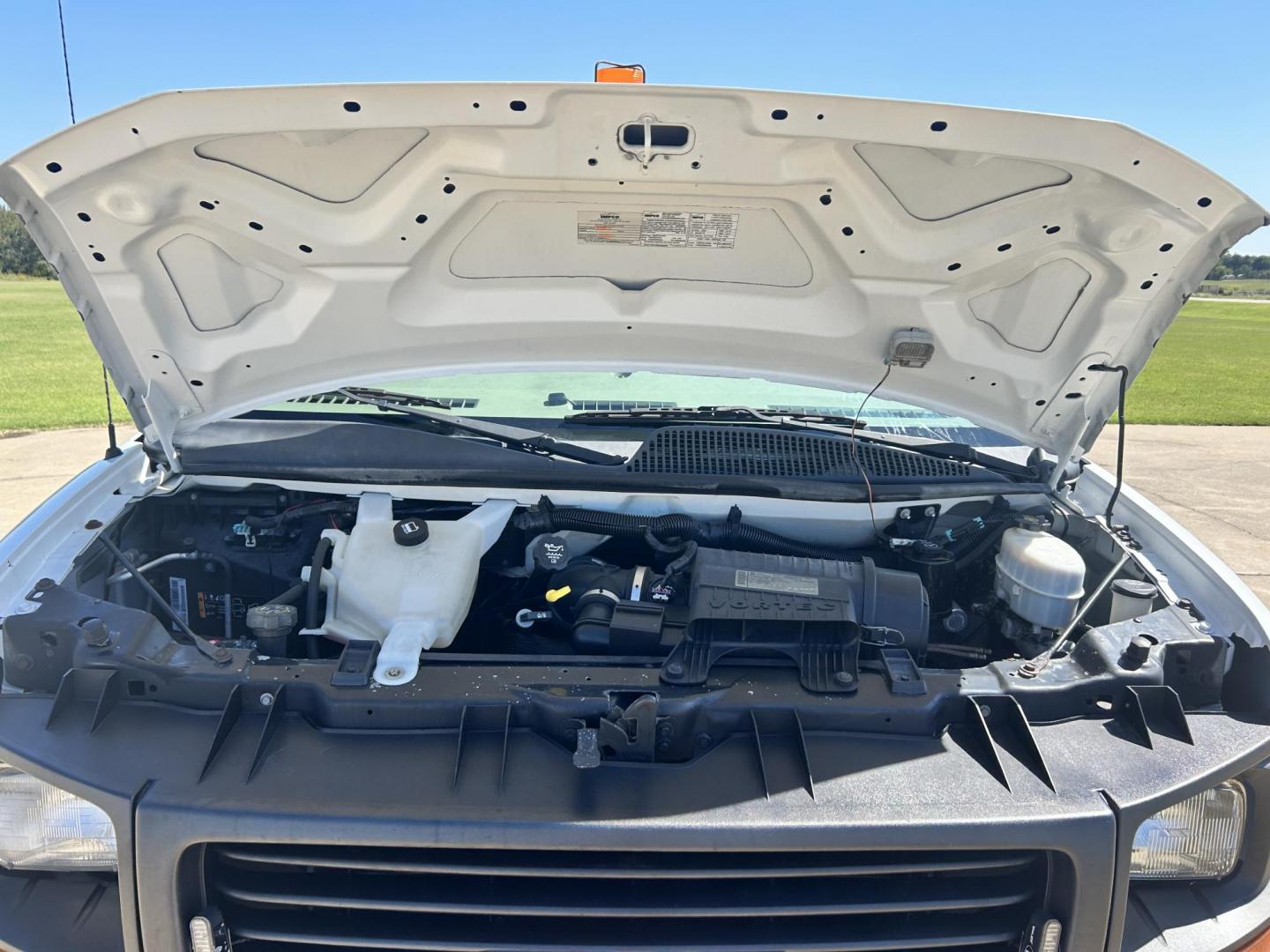 2012 White /Gray GMC Savana Cargo (1GTW7FFB5C1) with an 6.0L V8 OHV 16V CNG engine, 6-Speed Automatic transmission, located at 17760 Hwy 62, Morris, OK, 74445, (918) 733-4887, 35.609104, -95.877060 - 2012 GMC SAVANA CARGO VAN RWD WITH THE 6.0L V8 ENGINE DEDICATED CNG ONLY RUNS ON COMPRESSED NATURAL GAS. IT FEATURES POWER LOCKS, POWER WINDOWS, POWER MIRRORS, CLOTH INTERIOR, MANUAL SEATS, CRUISE CONTROL, TRACTION CONTROL, HAUL MODE, AM/FM RADIO, SPLIT SWING-OUT SIDE DOORS AND BACK DOORS, AND TIRE - Photo#18