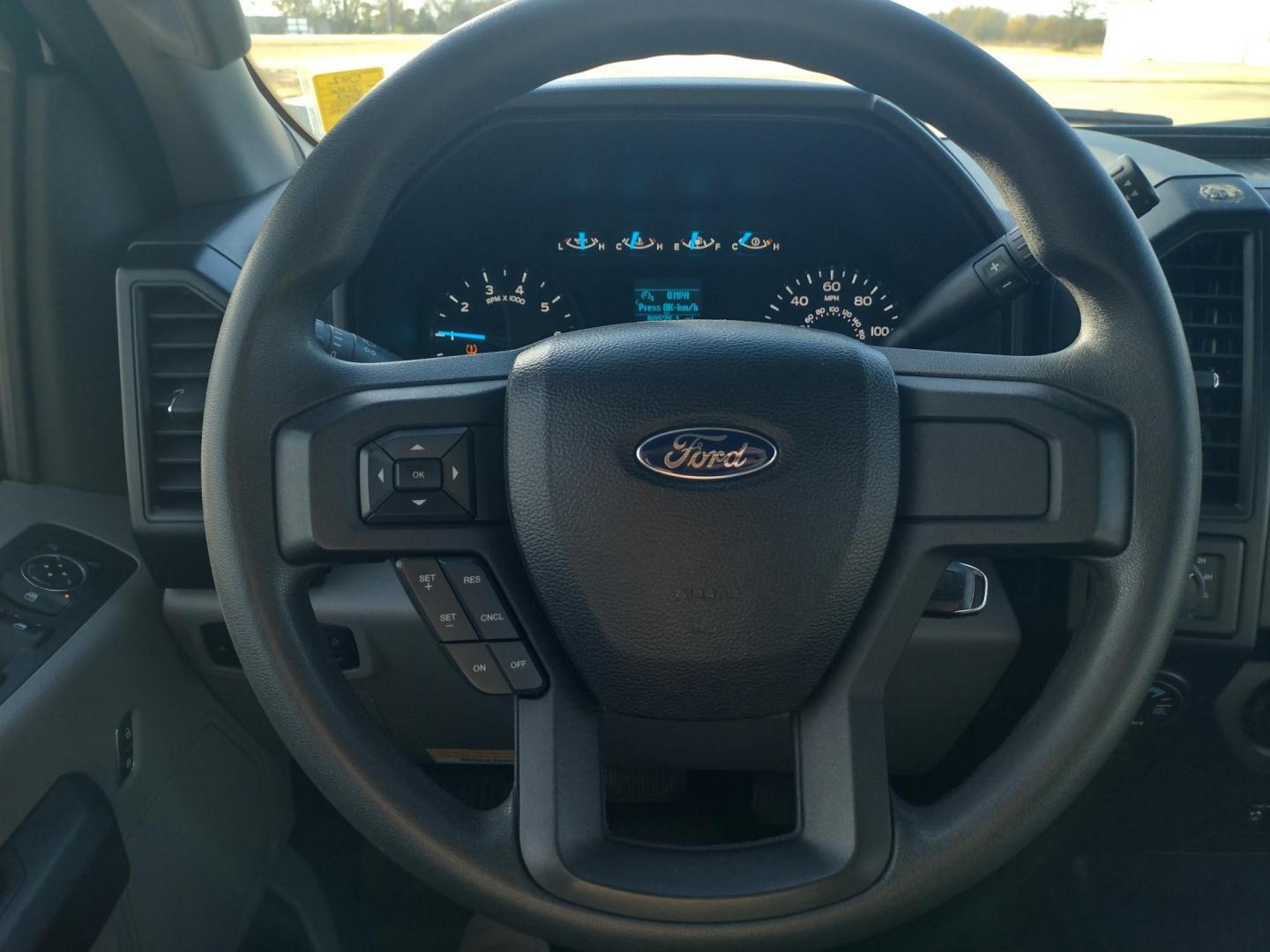 2016 White /Gray Ford F-150 XLT 4WD (1FTEW1EF1GK) with an 5.0L V8 engine, 6A transmission, located at 17760 Hwy 62, Morris, OK, 74445, (918) 733-4887, 35.609104, -95.877060 - 2016 FORD F150 XLT 4WD BI-FUEL SYSTEM RUNS ON CNG (COMPRESSED NATURAL GAS) OR GASOLINE WITH THE 5.0L V8 ENIGINE. FEATURES KEYLESS ENTRY, POWER LOCKS, POWER WINDOWS, POWER MIRRORS, CLOTH INTERIOR, MANUAL SEATS, AM/FM RADIO, CD PLAYER, HANDS FREE CALLING, BACKUP CAMERA, CRUISE CONTROL, TRACTION CONTRO - Photo#11