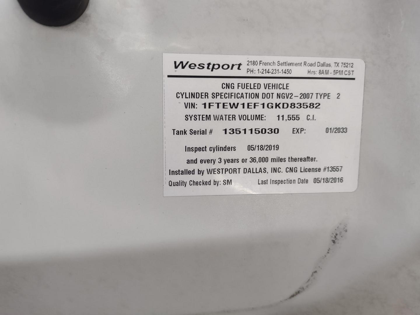 2016 White /Gray Ford F-150 XLT 4WD (1FTEW1EF1GK) with an 5.0L V8 engine, 6A transmission, located at 17760 Hwy 62, Morris, OK, 74445, (918) 733-4887, 35.609104, -95.877060 - 2016 FORD F150 XLT 4WD BI-FUEL SYSTEM RUNS ON CNG (COMPRESSED NATURAL GAS) OR GASOLINE WITH THE 5.0L V8 ENIGINE. FEATURES KEYLESS ENTRY, POWER LOCKS, POWER WINDOWS, POWER MIRRORS, CLOTH INTERIOR, MANUAL SEATS, AM/FM RADIO, CD PLAYER, HANDS FREE CALLING, BACKUP CAMERA, CRUISE CONTROL, TRACTION CONTRO - Photo#35