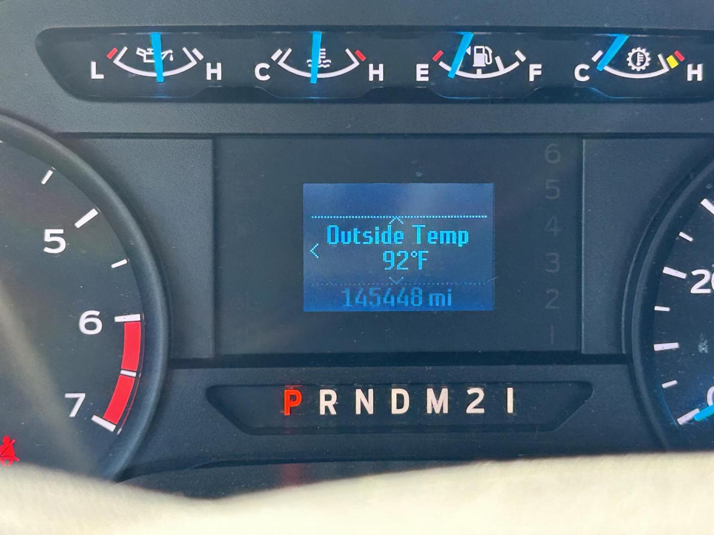 2017 White /Gray Ford F-250 SD 2WD (1FDBF2A67HE) with an 6.2L V8 OHV 16V engine, 6A transmission, located at 17760 Hwy 62, Morris, OK, 74445, (918) 733-4887, 35.609104, -95.877060 - 2017 FORD F250 TOOL BED SD 2WD WITH 6.2L V8 ENIGINE. THIS FEATURES KEYLESS ENTRY, POWER LOCKS, POWER WINDOWS,POWER MIRRORS, CLOTH INTERIOR, MANUAL SEATS, AM/FM RADIO, AUX PORT, TRACTION CONTROL, TOOL BED AND TRAILER HITCH. TIRES 245/75R17 AND ONLY 145,448 MILES. THIS IS A BI-FUEL SYSTEM THAT RUNS ON - Photo#10