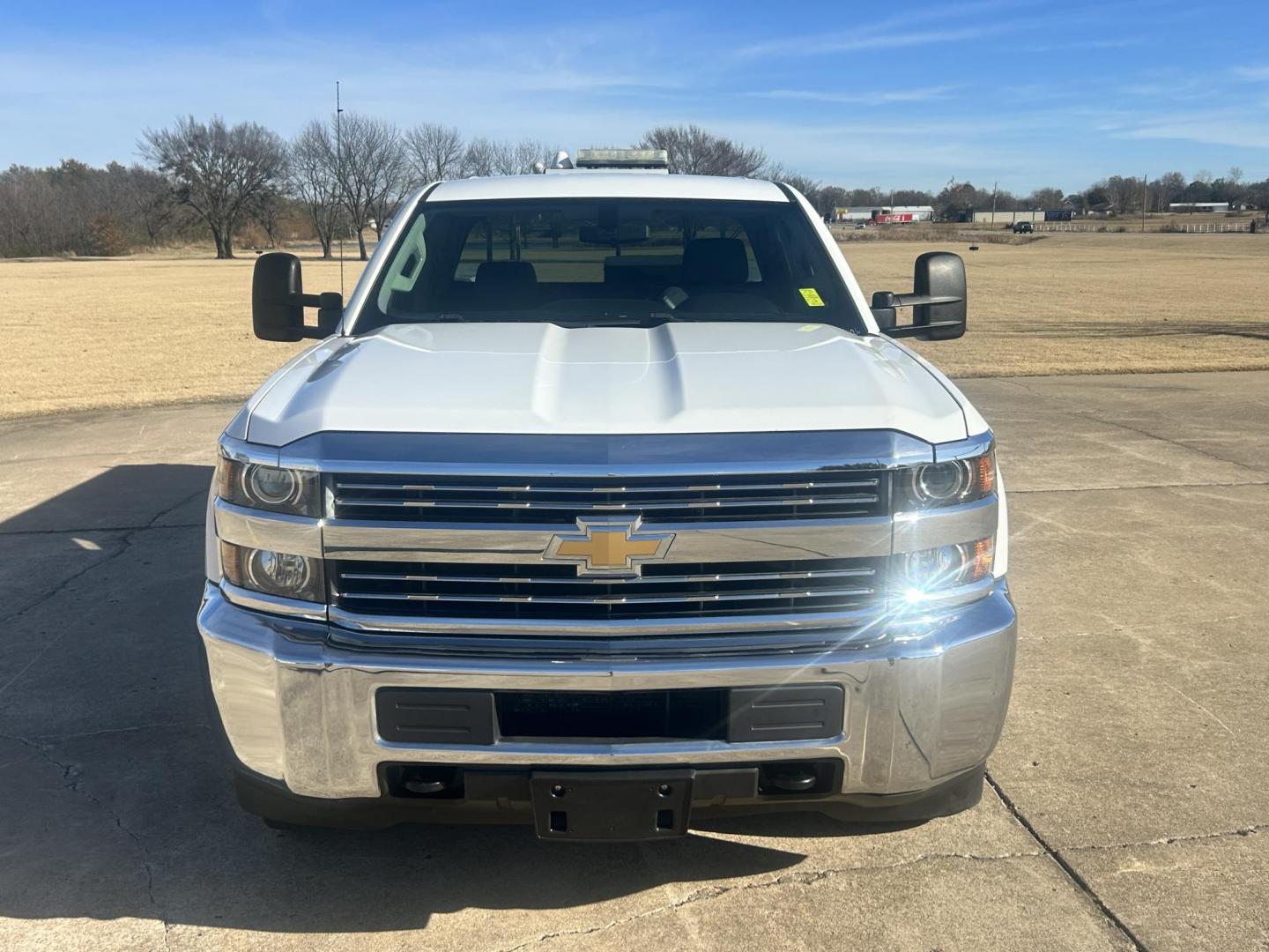 2017 White /Gray Chevrolet Silverado 2500HD (1GC2KUEG6HZ) with an 6.0L V8 OHV 16V FFV engine, 6A transmission, located at 17760 Hwy 62, Morris, OK, 74445, (918) 733-4887, 35.609104, -95.877060 - 2017 CHEVY SILVERADO 2500 HD 4WD BI-FUEL SYSTEM THAT RUNS ON CNG OR GASOLINE WITH 6.0L V8 ENIGINE. IT FEATURES POWER LOCKS, POWER WINDOWS, MANUAL SEATS, LEATHER INTERIOR, CRUSIE CONTROL, TRACTION CONTROL, TRAILER BRAKES, AM/FM RADIO, NO BACK SEAT HAS OPEN TOOL BOX, TOOL BED, AND RIDGID PIPE VISE. ON - Photo#1
