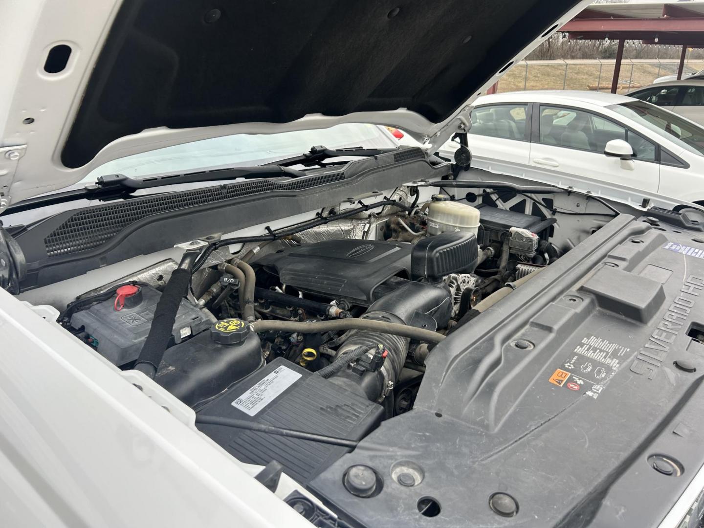 2017 White /Gray Chevrolet Silverado 2500HD 2500 HD (1GC2CUEG1HZ) with an 6.0L V8 OHV 16V FFV engine, 6A transmission, located at 17760 Hwy 62, Morris, OK, 74445, (918) 733-4887, 35.609104, -95.877060 - 2017 CHEVY SILVERADO 2500 HD 2WD BI-FUEL SYSTEM THAT RUNS ON CNG OR GASOLINE WITH 6.0L V8 ENIGINE. IT FEATURES POWER LOCKS, POWER WINDOWS, MANUAL SEATS, LEATHER INTERIOR, CRUSIE CONTROL, TRACTION CONTROL, TRAILER BRAKES, AM/FM RADIO, BACKUP CAMERA, NO BACK SEAT HAS OPEN TOOL BOX, AND TOOL BED.***HA - Photo#29