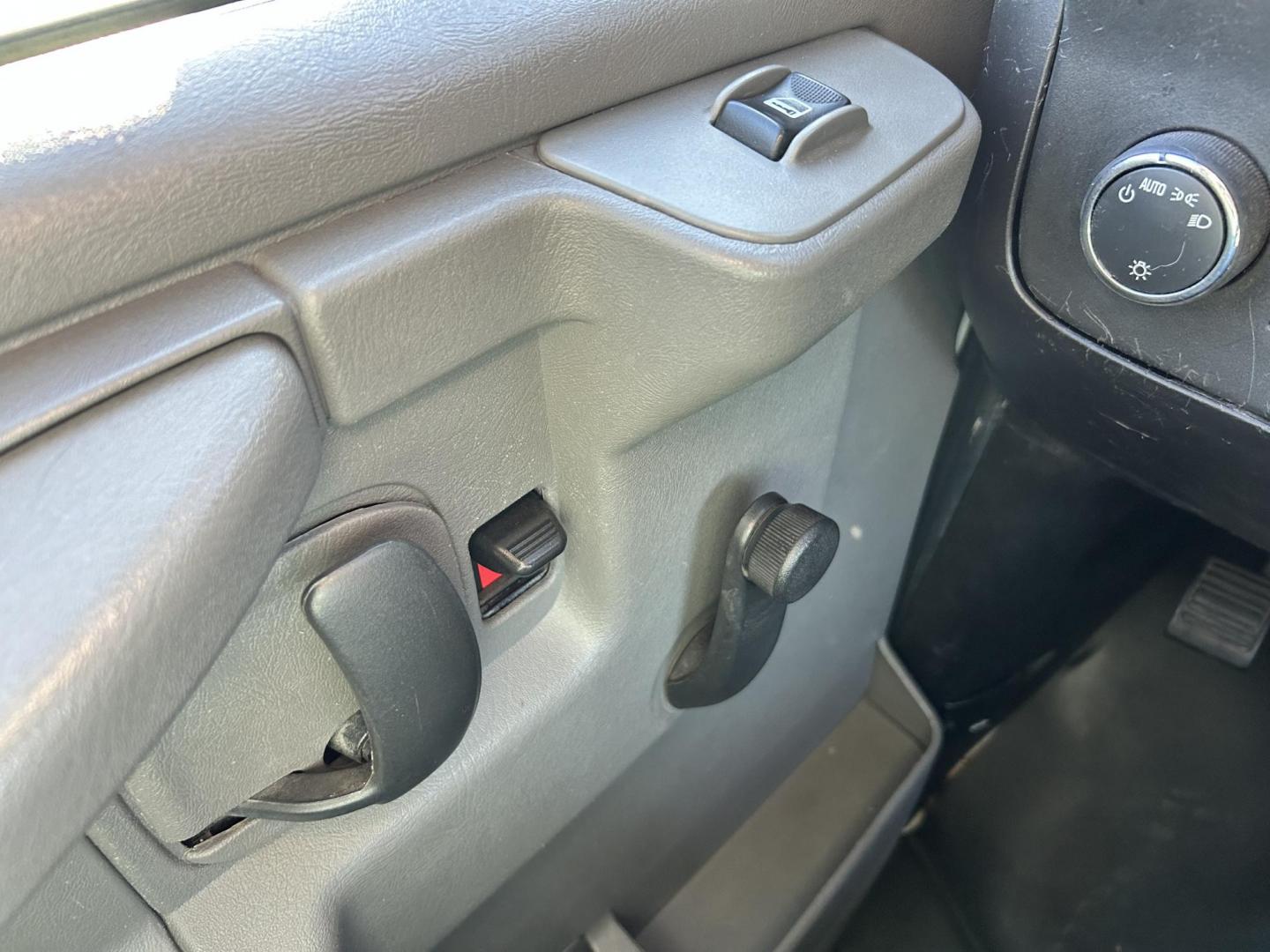 2013 White /Gray Chevrolet Express 2500 Cargo (1GCWGFCB5D1) with an 6.0L V8 OHV 16V FFV engine, 6-Speed Automatic transmission, located at 17760 Hwy 62, Morris, OK, 74445, (918) 733-4887, 35.609104, -95.877060 - 2013 CHEVROLET EXPRESS DEDICATED CNG ONLY RUNS ON COMPRESSED NATURAL GAS RWD 6.0L V8 ENGINE. FEATURING POWER LOCKS, MANUAL WINDOWS, MANUAL MIRRORS, MANUAL SEATS, AM/FM STEREO, LEATHER SEATS, BACKUP CAMERA, TRACTION CONTROL, LOCKING METAL CONSOLE, STEEL SHELVES, SPLIT SWING-OUT RIGHT DOORS, AND TOW P - Photo#9