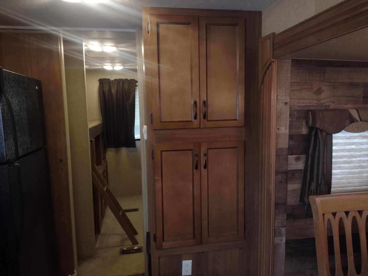 2014 Silver /Gray Forest River Catalina 39BHTS (5ZT2CA4B2ET) , located at 17760 Hwy 62, Morris, OK, 74445, 35.609104, -95.877060 - GET IT WHILE YOU CAN!!! 2014 FOREST RIVER CATALINA COACHMEN 39BHTS 41FT OVERALL WITH 21FT POWER AWNING.***REBUILT TITLE*** IN THE MASTER BEDROOM IS A QUEEN SIZE BED WITH STORAGE UNDER THE BED, OVERHEAD CABINETS, WARDROBE CABINETS, WARDROBE CLOSET, AND CEILING FAN. IN THE LIVING/KITCHEN AREA IS AN EN - Photo#29