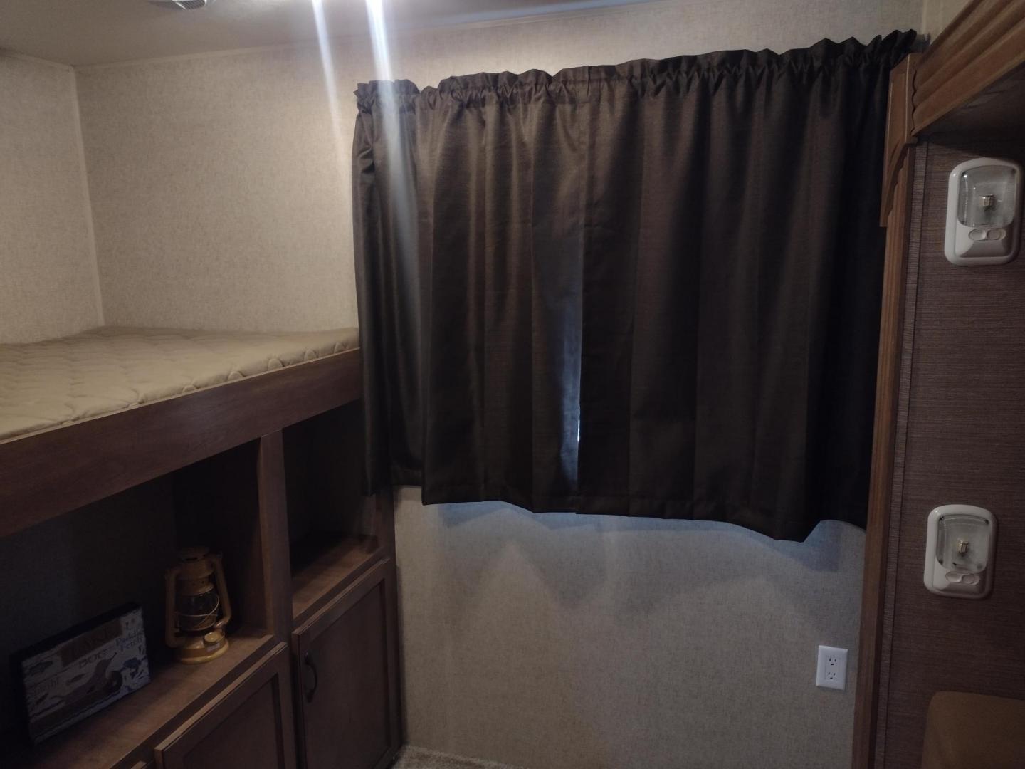 2014 Silver /Gray Forest River Catalina 39BHTS (5ZT2CA4B2ET) , located at 17760 Hwy 62, Morris, OK, 74445, 35.609104, -95.877060 - GET IT WHILE YOU CAN!!! 2014 FOREST RIVER CATALINA COACHMEN 39BHTS 41FT OVERALL WITH 21FT POWER AWNING.***REBUILT TITLE*** IN THE MASTER BEDROOM IS A QUEEN SIZE BED WITH STORAGE UNDER THE BED, OVERHEAD CABINETS, WARDROBE CABINETS, WARDROBE CLOSET, AND CEILING FAN. IN THE LIVING/KITCHEN AREA IS AN EN - Photo#33